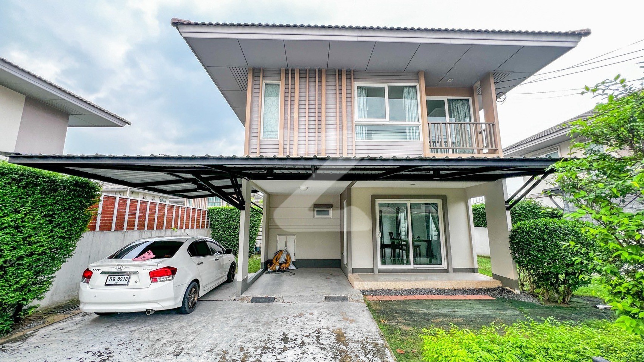 🏡เช่าบ้านเดี่ยว หลังมุม บรรยากาศร่มรื่น ลมเย็นสบาย หน้าบ้านติดสวน พร้อมเฟอร์นิเจอร์ ⭐ หมู่บ้าน ฮาบิเทีย บอนด์ 345-ราชพฤกษ์  เนื้อที่ 60 ตร.ว. : เจ้าของให้เช่าเอง (งดรับนายหน้า)