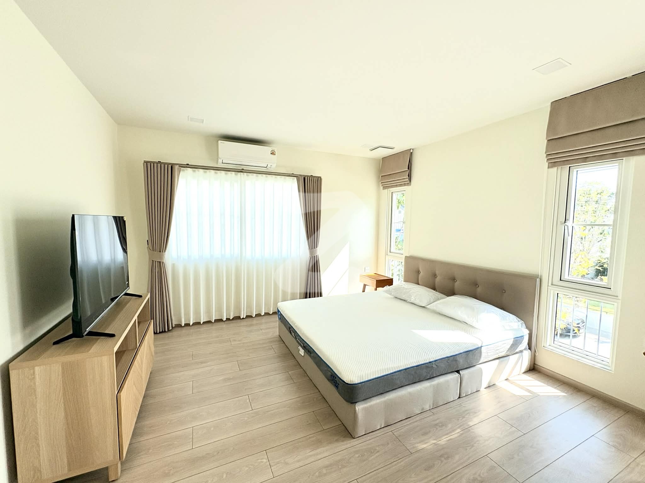 Owner's post ( Agent welcome ) 🏡 ให้เช่าบ้านเดี่ยว Villagio ศรีนครินทร์ -บางนา 3  🔥🔥75,000🔥🔥 บาท/เดือน ✨พร้อม คนทำสวน และ อินเตอร์เน็ต✨   : เจ้าของให้เช่าเอง (งดรับนายหน้า)