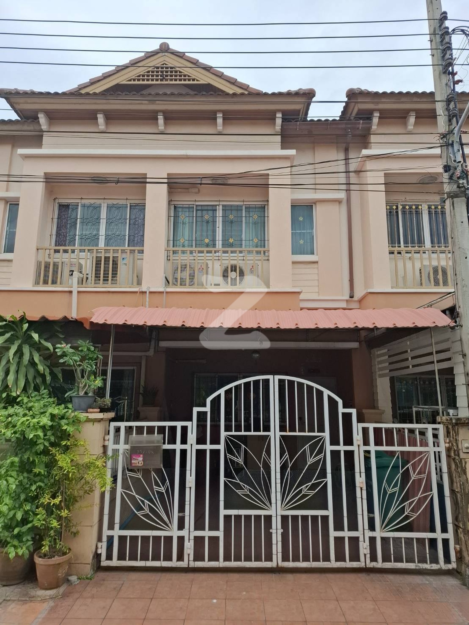 ขายบ้าน Town home  โครงการปริญลักษณ์ สามัคคี อ.เมือง จ.นนทบุรี ( ทำเลดีงาม) เพื่อนบ้านดี มีมารยาท                    : เจ้าของขายเอง (งดรับนายหน้า)