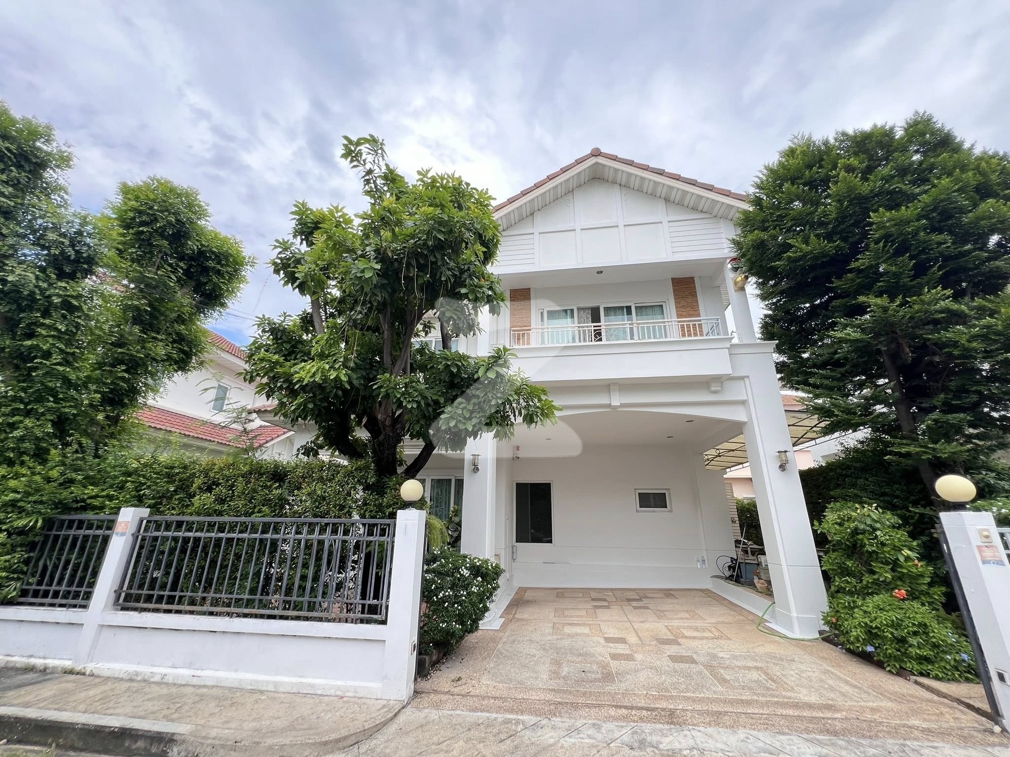 ให้เช่าบ้านเดี่ยว หมู่บ้านเพอร์เฟคเพลส สุขุมวิท77 สุวรรณภูมิ 56 ตรว ใกล้สนามบินสุวรรณภูมิ และสถานี ARL ลาดกระบัง 10 นาที : เจ้าของขายเอง (งดรับนายหน้า)