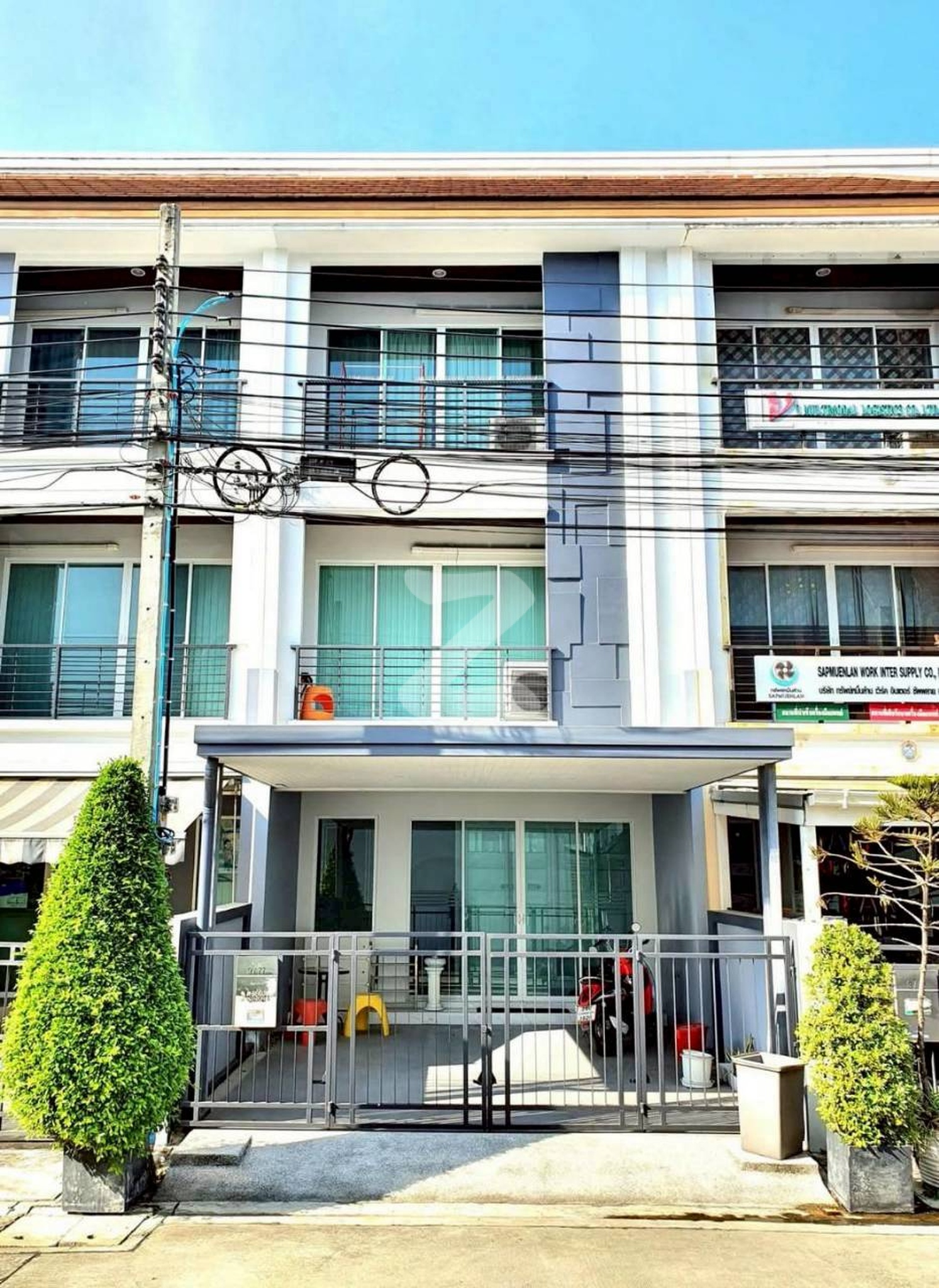Owner post / เจ้าของโพสเอง  ให้เช่าทาวน์โฮม/HomeOffice 3 ชั้น บ้านกลางเมือง S-Sense ศรีนครินทร์  🏡  Baan Klang Muang S-Sense Srinakarin พร้อมเข้าอยู่ : เจ้าของให้เช่าเอง (งดรับนายหน้า)