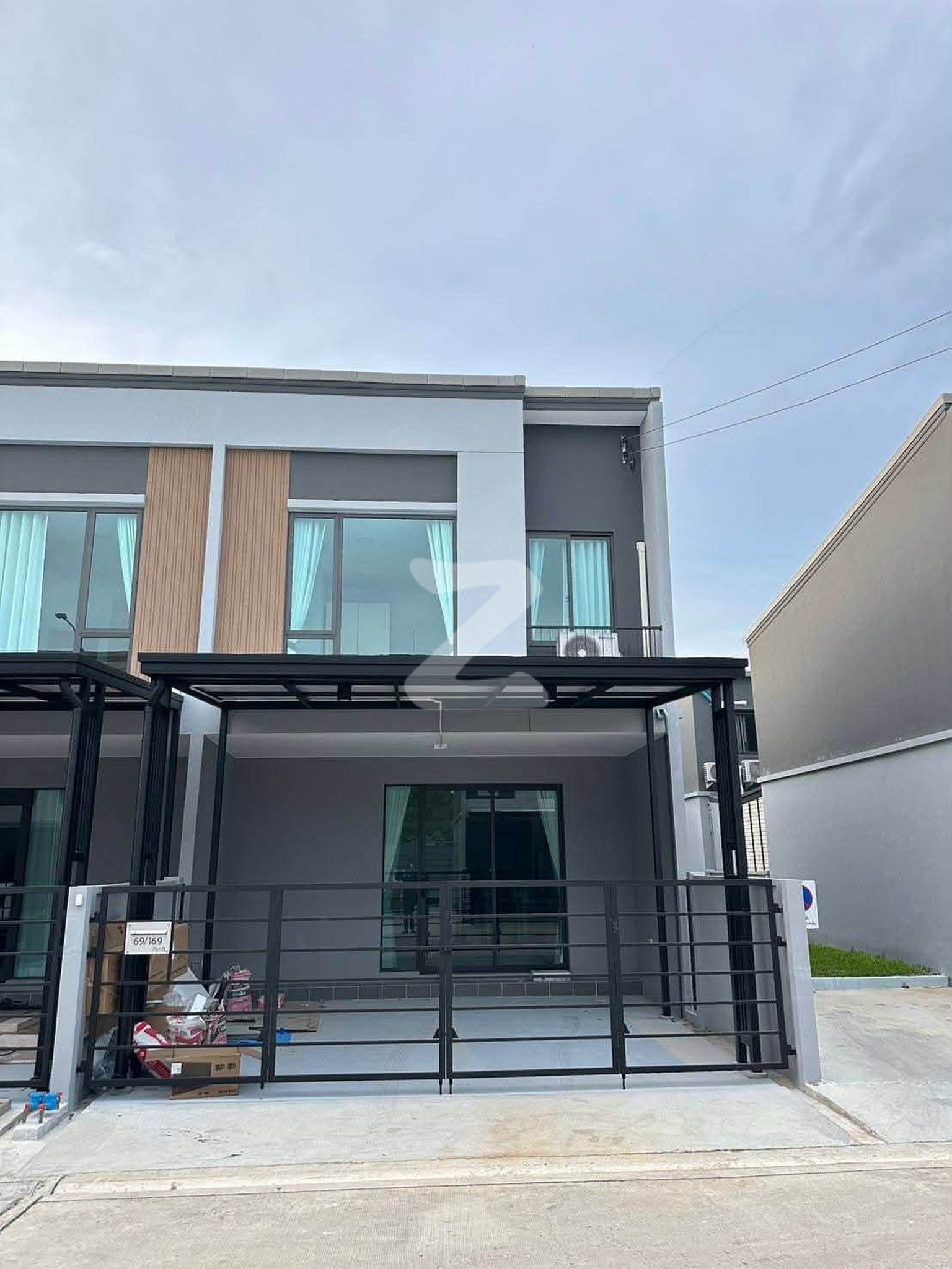 ✅✅ปล่อยเช่าบ้านทาวน์โฮมหมู่บ้านพลีโน่สุขุมวิทบางนา 2 พื้นที่ 17.5 ตารางวาพื้นที่ใช้สอย 106 ตารางเมตรร 👉3 ห้องนอน 2 ห้องน้ำ2 ที่จอดรถ  : เจ้าของให้เช่าเอง (งดรับนายหน้า)