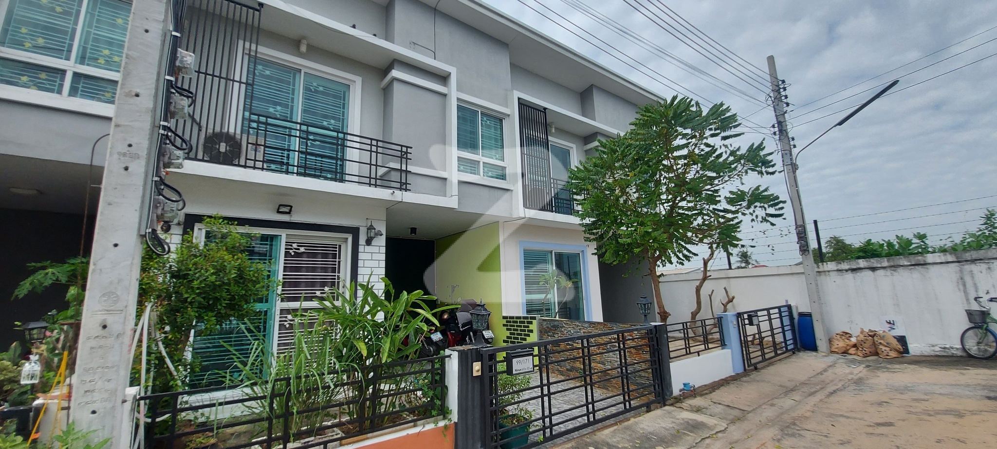 ขายบ้านหมู่บ้านนิรันดร์วิลล์ 55  **ราคา 2.19 ล้านบาท (เจ้าของขายเอง)** ดูแลดีมากค่ะ                     : เจ้าของขายเอง (งดรับนายหน้า)