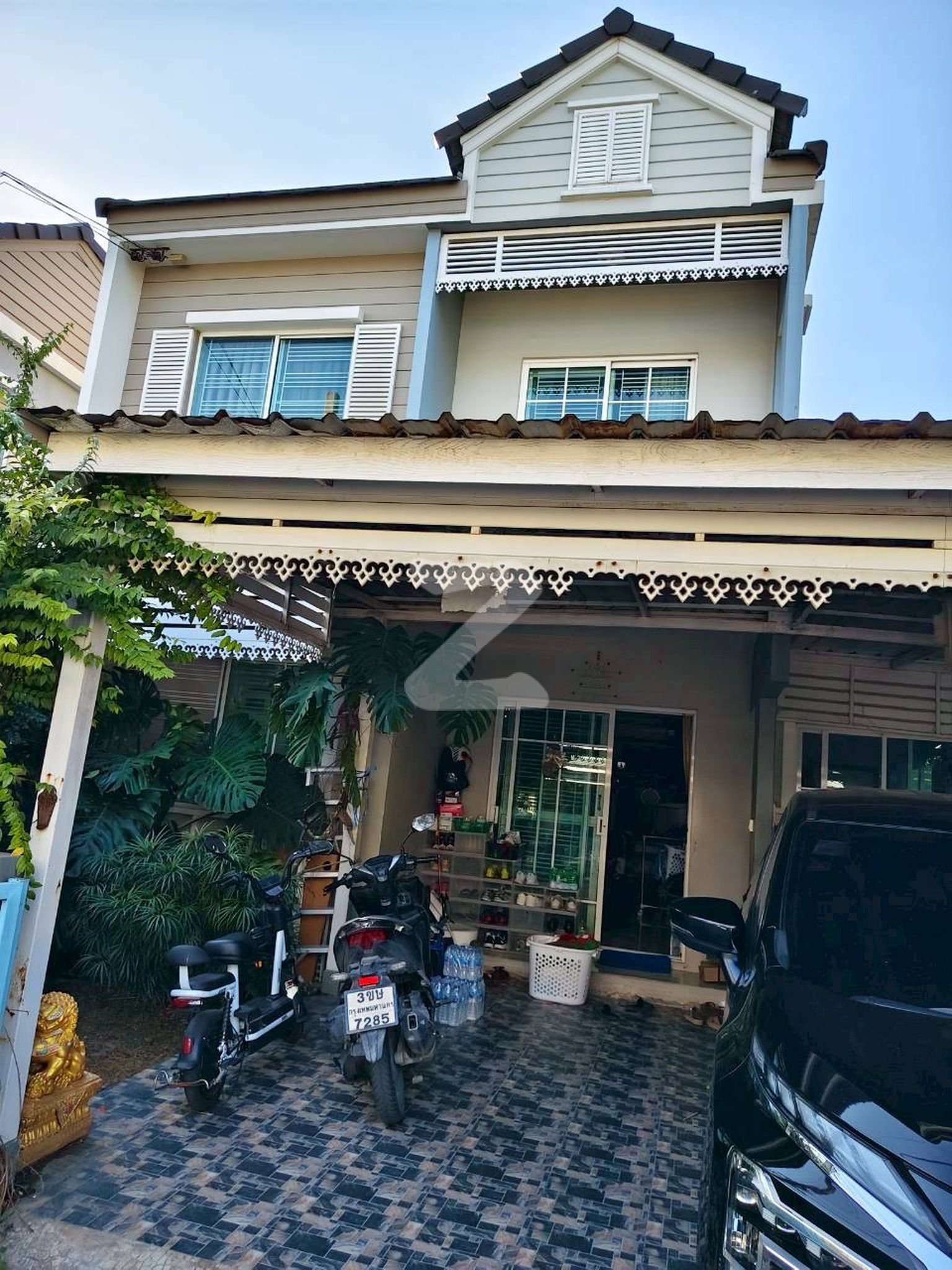 ขออนุญาตโพสขายบ้าน (เจ้าของขายเอง) ทาวน์เฮาส์บ้านแฝด 2 ชั้น หมู่บ้านเดอะวิลเลจ (หลังมุม) พิกัด : เดอะวิลเลจ บางนา-วงแหวน : เจ้าของขายเอง (งดรับนายหน้า)
