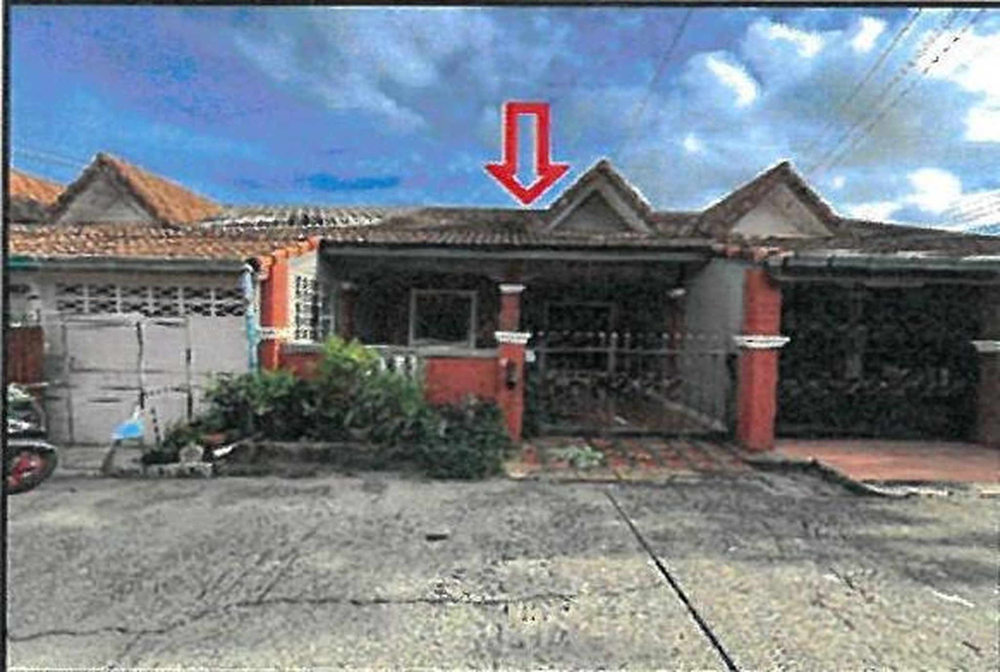 ทรัพย์สถาบันโดย GHB ทาวน์เฮาส์ รัตนากรการ์เด้นโฮม1 (Rattanakorn Garden Home 2)