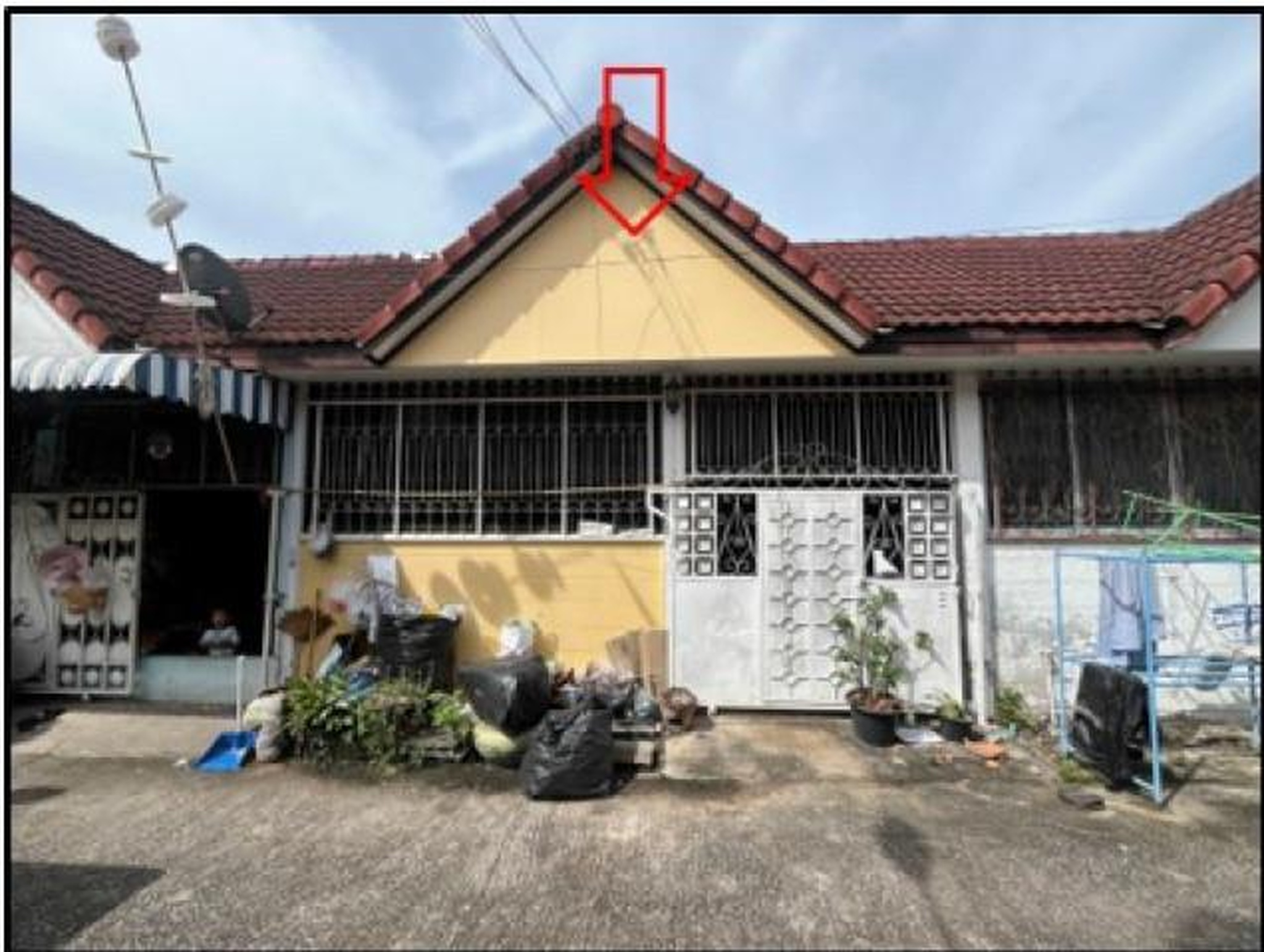 ทรัพย์สถาบันโดย GHB ทาวน์เฮาส์ เจริญสุข 1