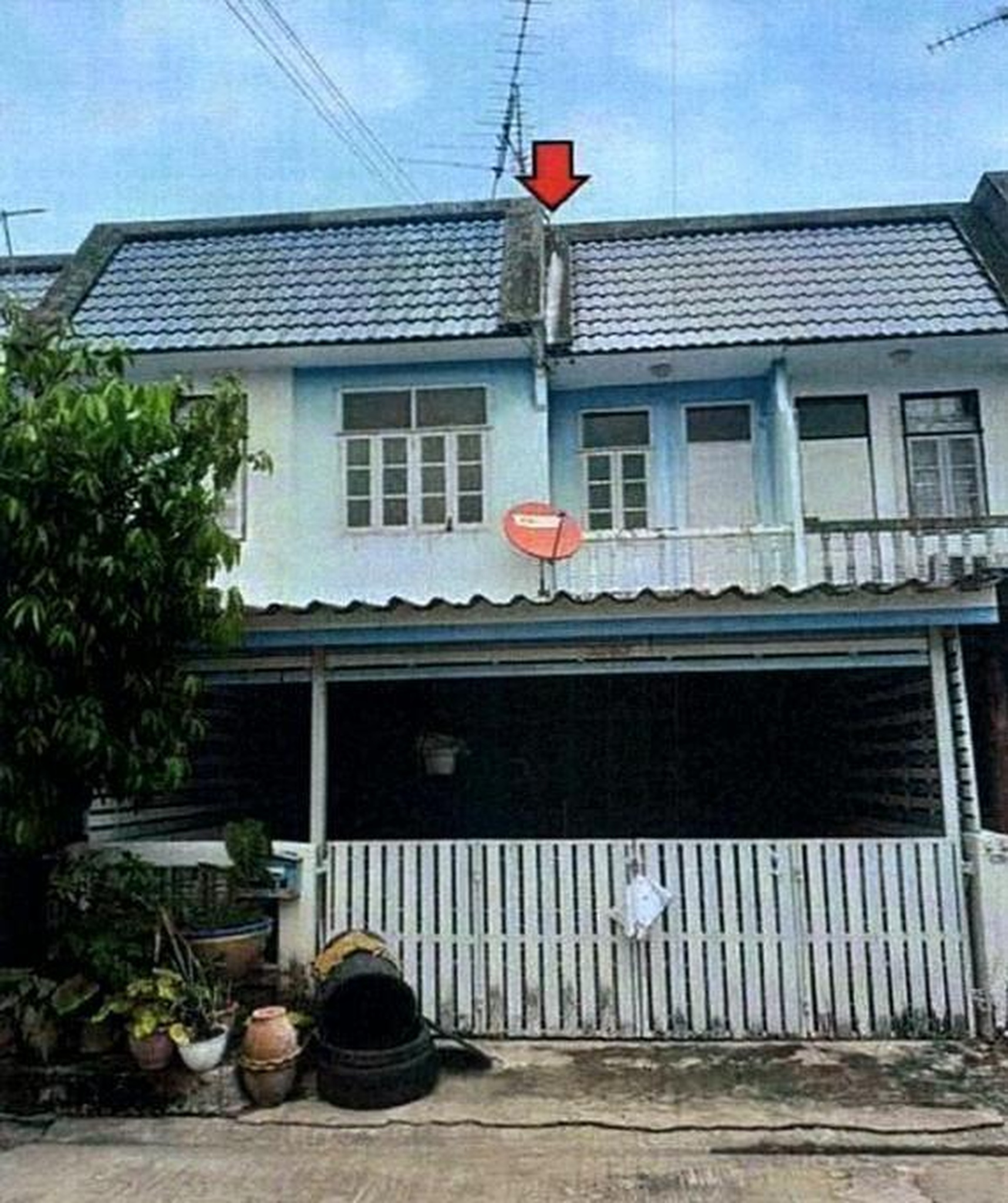 ทรัพย์สถาบันโดย GHB ทาวน์เฮาส์ บ้านอยู่เจริญ 1