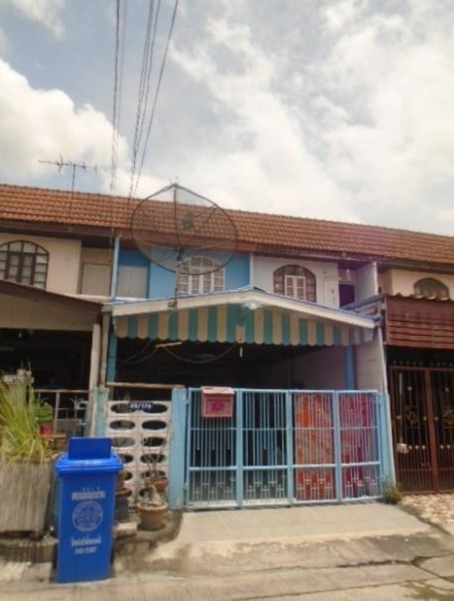 ทรัพย์สถาบันโดย GHB ทาวน์เฮาส์ บัวทองแลนด์ (Buathong Land)