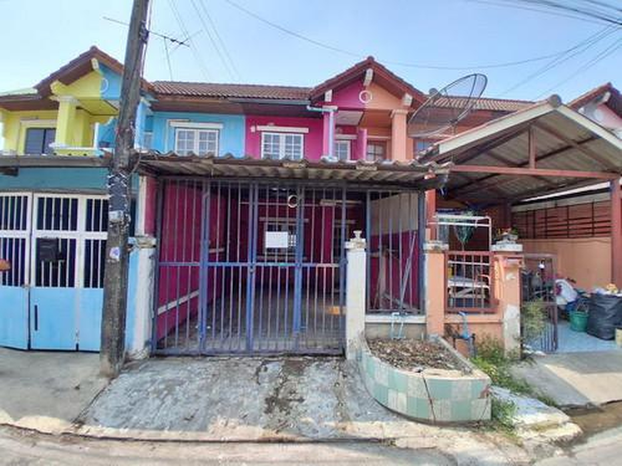 ทรัพย์สถาบันโดย GHB ทาวน์เฮาส์ คันทรีพาร์ค 15 (Country Park 15)
