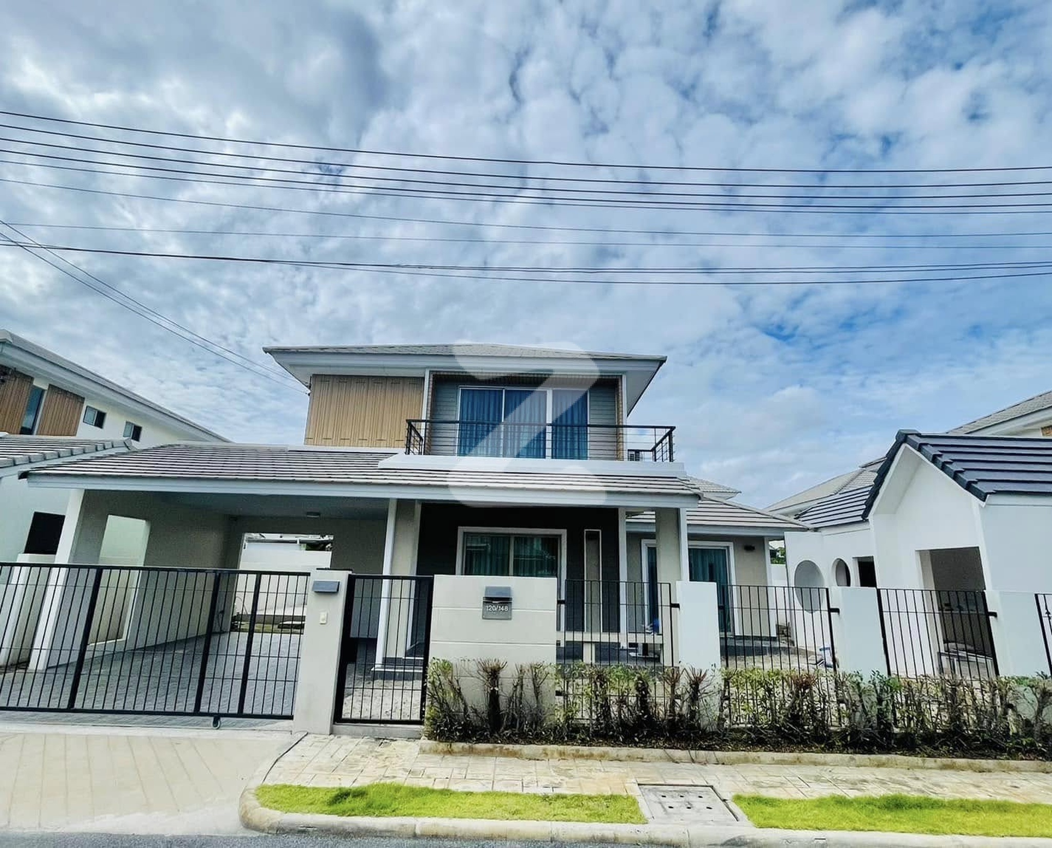 📌ขายด่วน!!!!📣  (เจ้าของขายเอง) 🏠บ้านใหม่ มือ1 โครงการไลฟ์แอนท์ ลิฟวิ่ง (แกรนวัลเล่ย์) เลี่ยงหนองมน บางแสน ***บ้านสไตล์นี้มีแค่5หลังทั้ง : เจ้าของขายเอง (งดรับนายหน้า)