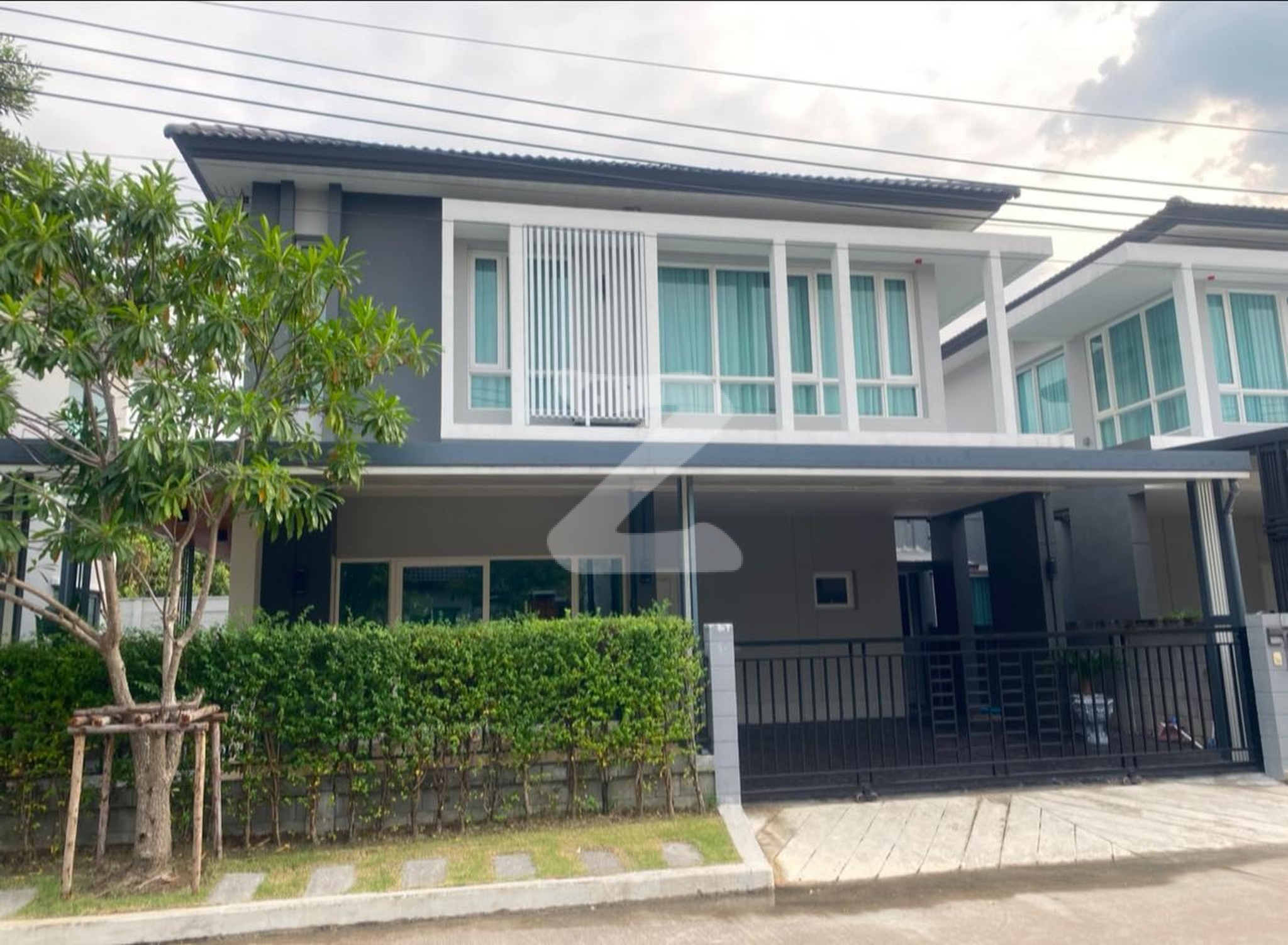 ประกาศขายบ้าน📣 “หมู่บ้านเซนโทร สาทร-กัลปพฤกษ์ สภาพบ้านใหม่มาก (เป็นเจ้าของขายเอง)                  : เจ้าของให้เช่าเอง (งดรับนายหน้า)