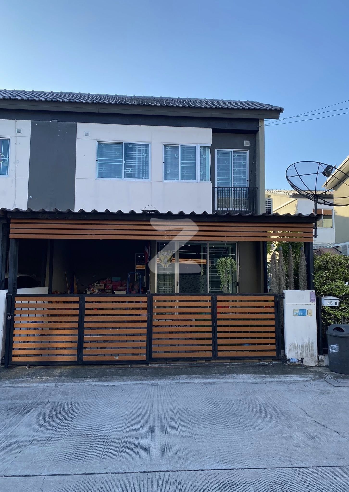 ขายบ้าน 1.89 ล้านบาท หมู่บ้านพฤกษาอมตะบายพาส  3ห้องนอน2ห้องน้ำ                                     : เจ้าของขายเอง (งดรับนายหน้า)