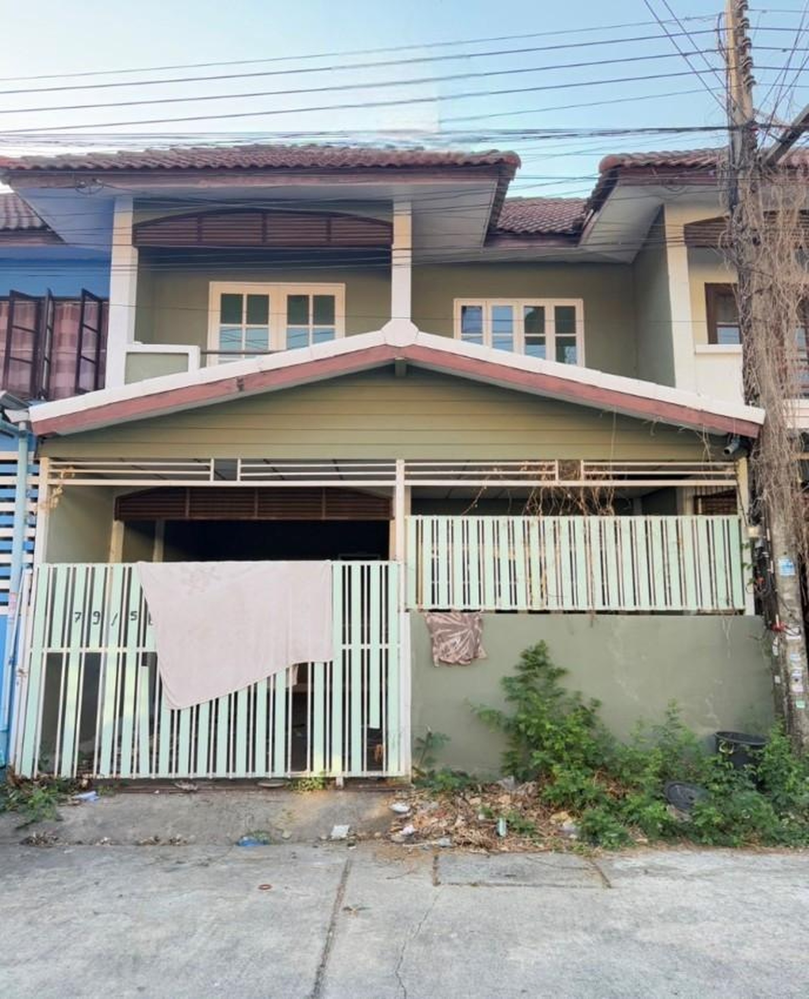 ทรัพย์สถาบันโดย GHB ทาวน์เฮาส์ บ้านพรธิสาร 5 (Baan Pornthisan 5)
