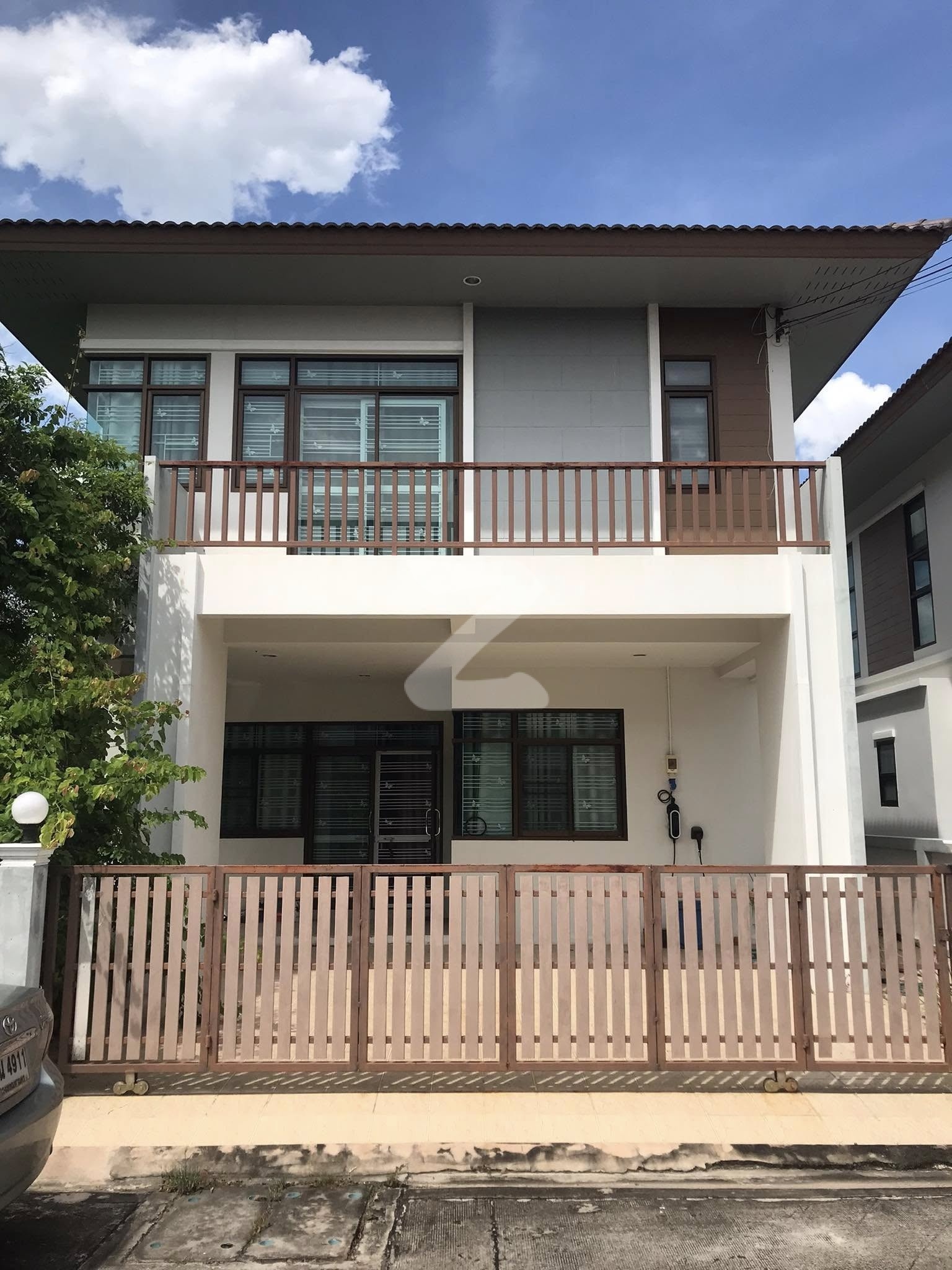 ให้เช่าบ้านเดี่ยว 70 ตรว. พร้อมเฟอร์ครบ ติดแอร์ทั้งหลัง 3 ห้องนอนพร้อมตู้ เตียง โต๊ะเครื่องแป้ง         : เจ้าของให้เช่าเอง (งดรับนายหน้า)