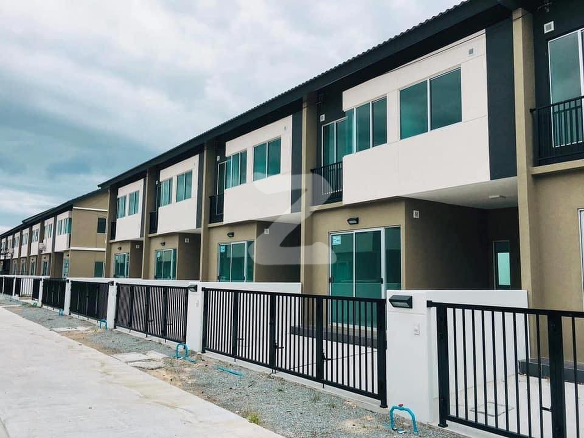 ราคาขายบ้านทาวน์โฮม หมู่บ้านพฤกษาอมตะบายพาสพร้อมเข้าอยู่                          : เจ้าของขายเอง (งดรับนายหน้า)