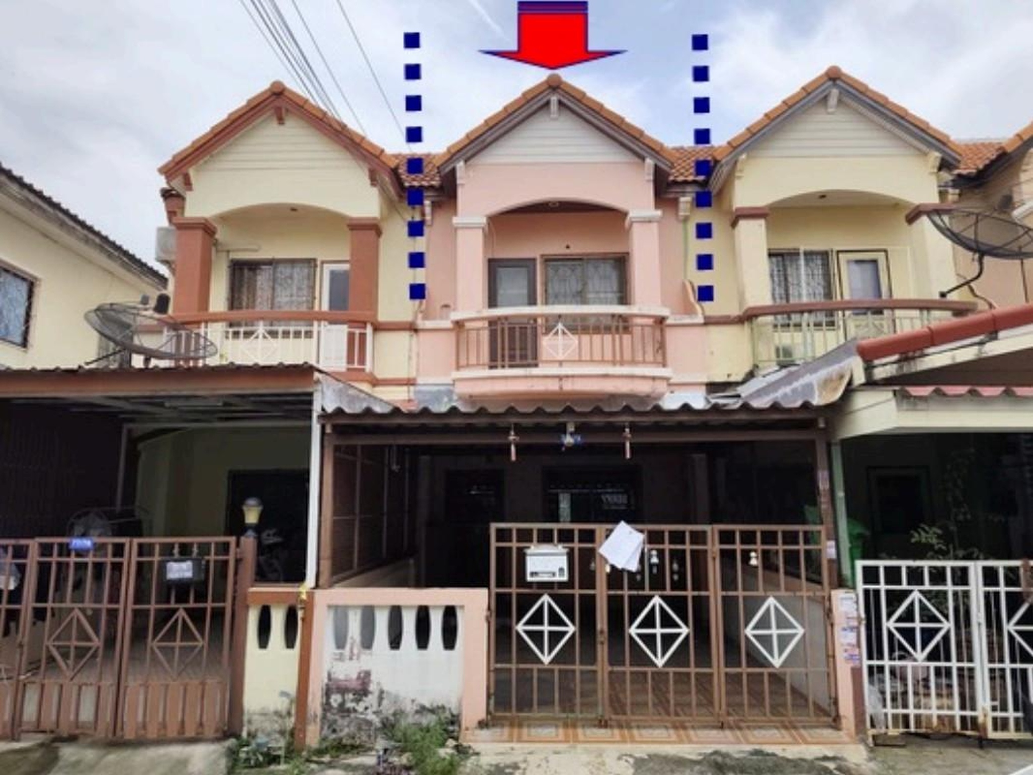 ทรัพย์สถาบันโดย GHB ทาวน์เฮาส์ บ้านเทพารักษ์ โครงการ 15 (Baan Theparak 15)