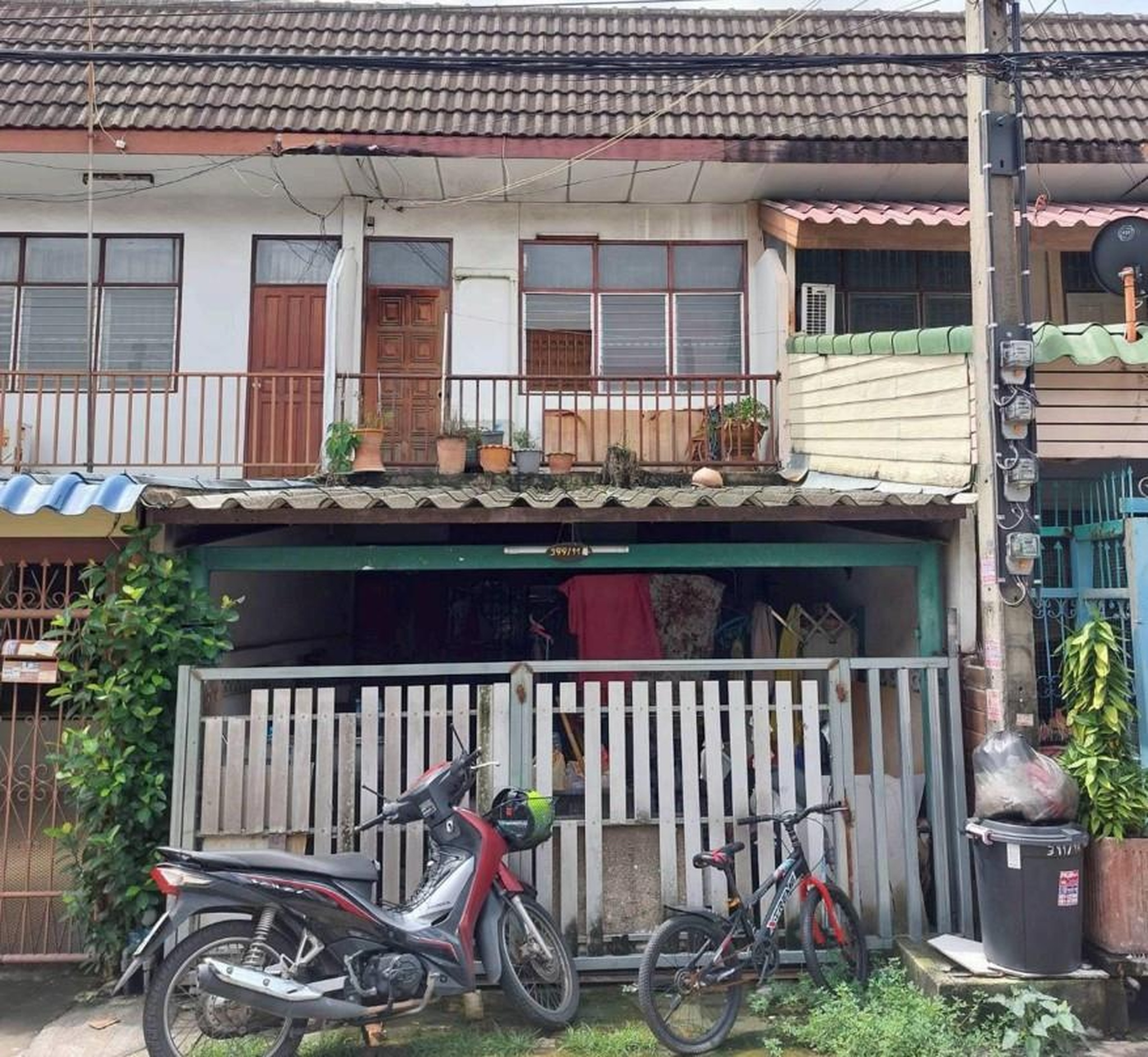 ทรัพย์สถาบันโดย GHB ทาวน์เฮาส์ใกล้ PK14 หลักสี่ หลักสี่วิลล่า