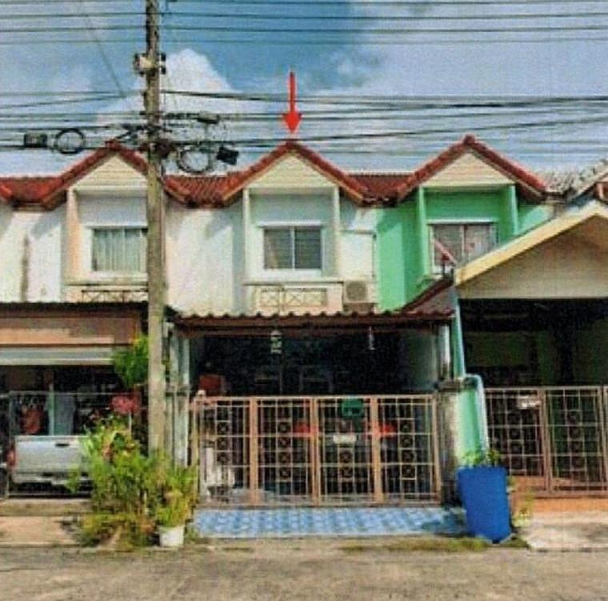 ทรัพย์สถาบันโดย GHB ทาวน์เฮาส์ แดนทอง วิลเลจ สามโคก (Danthong Village Sam Khok)