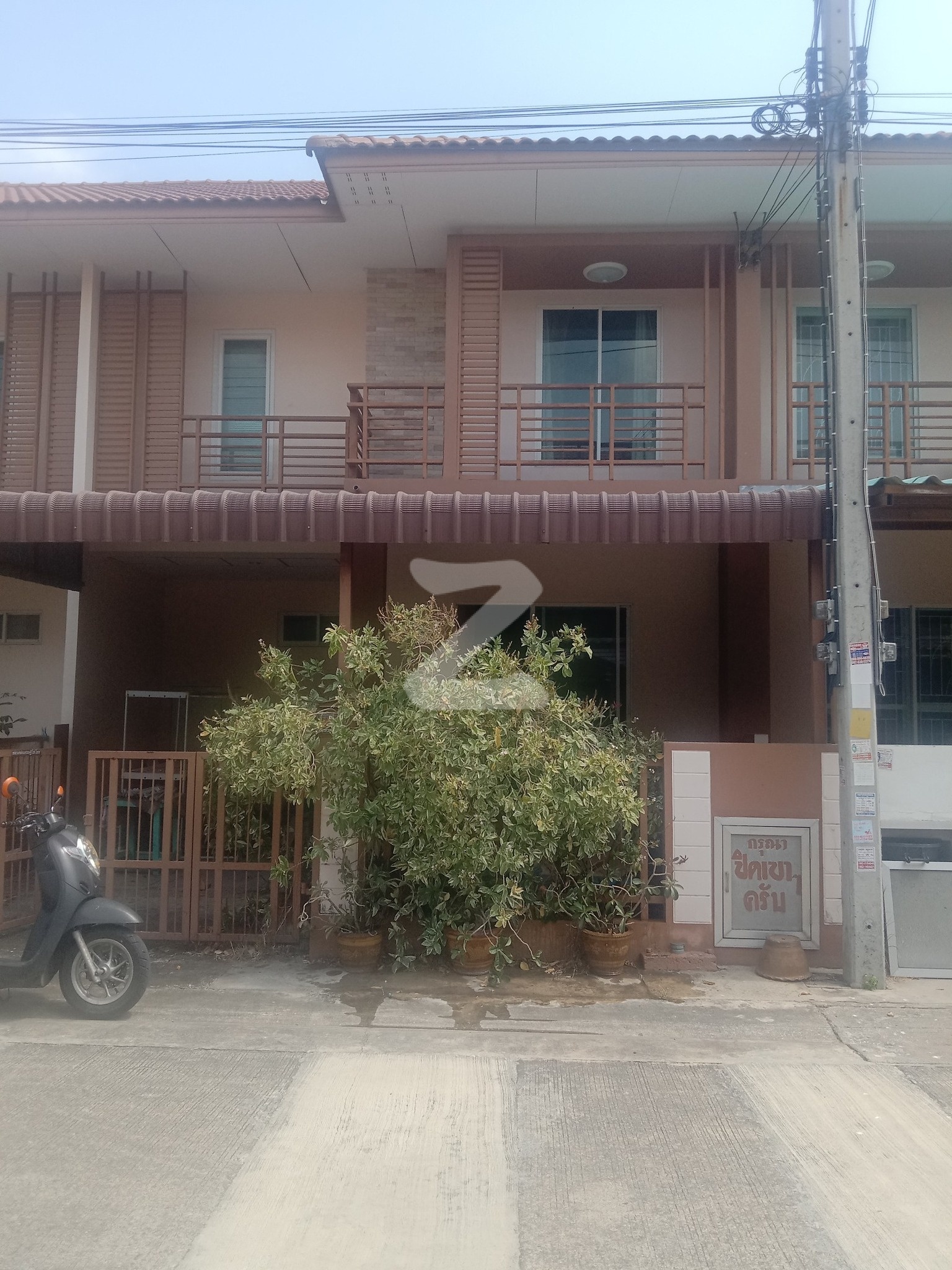 ขายด่วน.. (เจ้าของขายเอง) ไม่รับนายหน้าครับ หมู่บ้านไอลีฟทาวน์ กม. 18                        : เจ้าของขายเอง (งดรับนายหน้า)