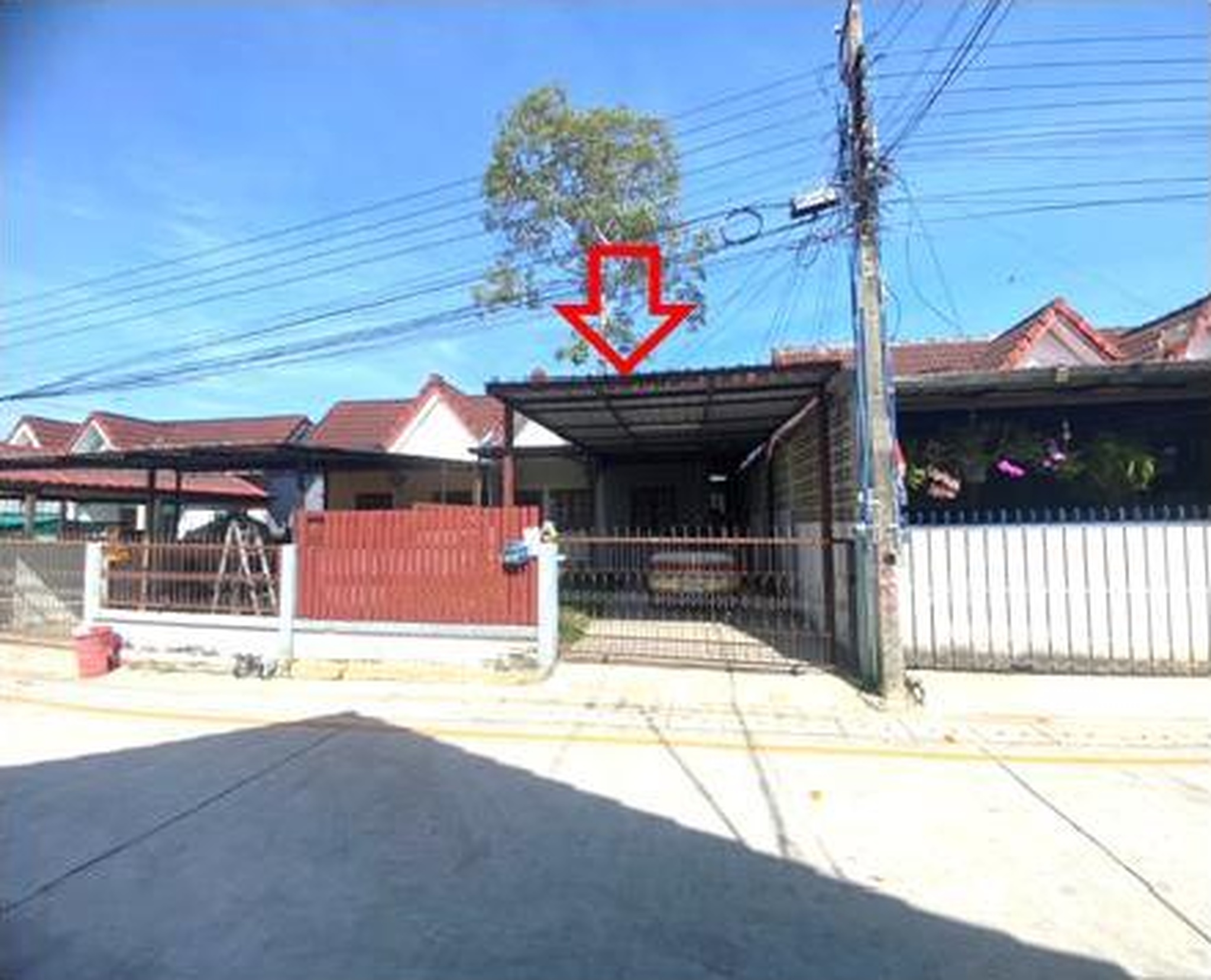 ทรัพย์สถาบันโดย GHB บ้านแฝด เพชรนภาแลนด์ (Patra Colony)