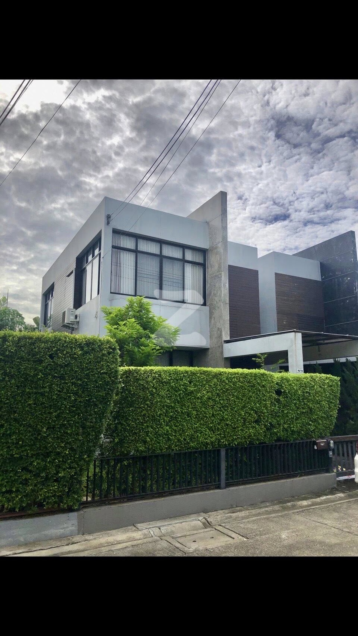 🏡 ให้เช่า บ้านสไตล์โมเดิร์นลอฟท์ 2ชั้น  ผนังปูนเปลือยขัดมัน เฟอร์ครบ หมู่บ้านเดอะซีซั่น เพชรเกษม69  : เจ้าของให้เช่าเอง (งดรับนายหน้า)