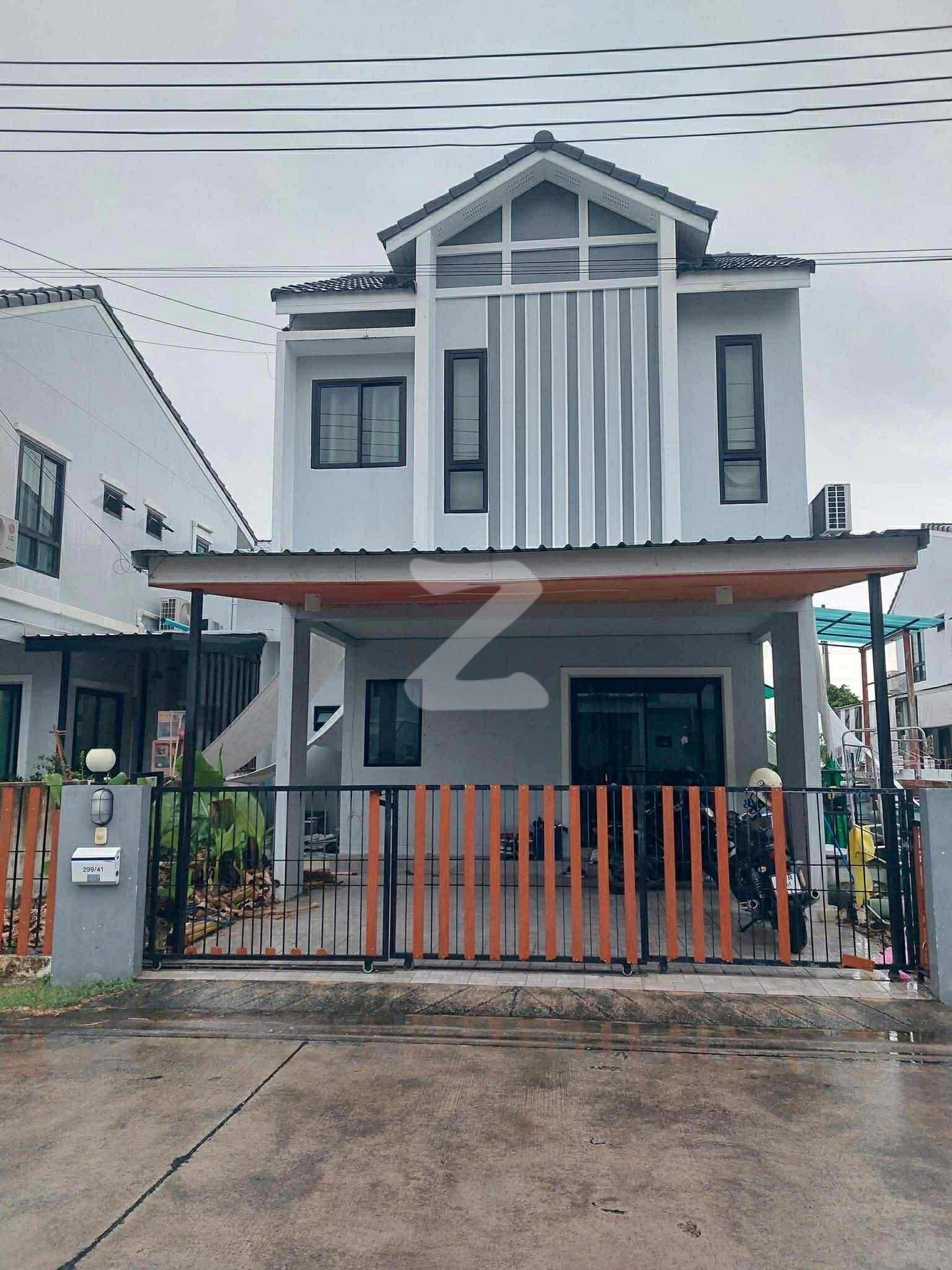 ขายบ้านแฝด 2 ชั้น | หมู่บ้านมณีรินทร์ วิลเลจ แหลมฉบัง-บางละมุง 4 ห้องนอน 3 ห้องน้ำ 2 ที่จอดรถ  📍พิกัด :แหลมฉบัง โรงโป๊ะ บางละมุง : เจ้าของให้เช่าเอง (งดรับนายหน้า)