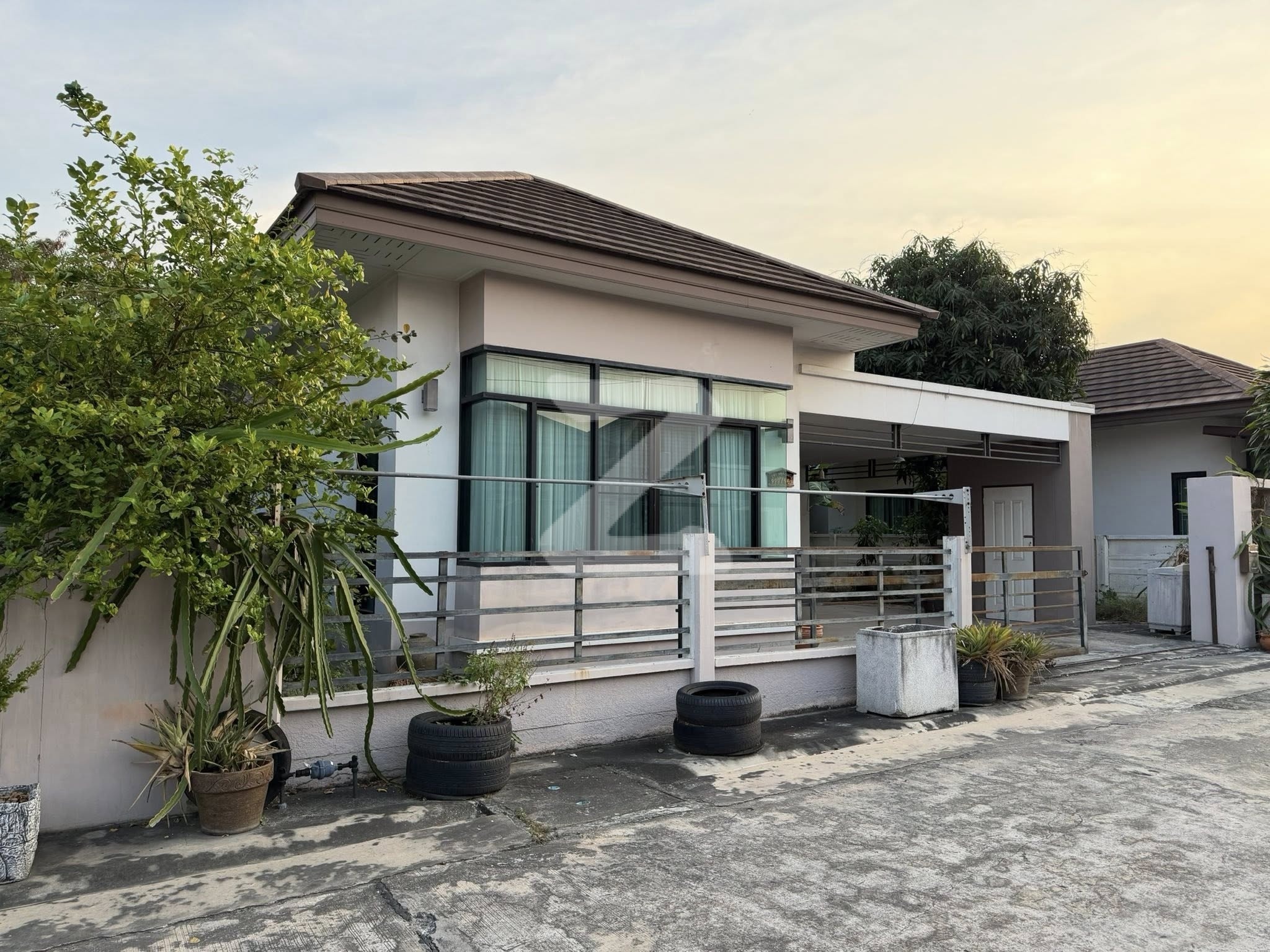 ขายบ้าน ชั้นเดียว หมู่บ้าน เดอะพรีมิโอ บ้านบึง พื้นที่ 60 ตรว                                     : เจ้าของขายเอง (งดรับนายหน้า)