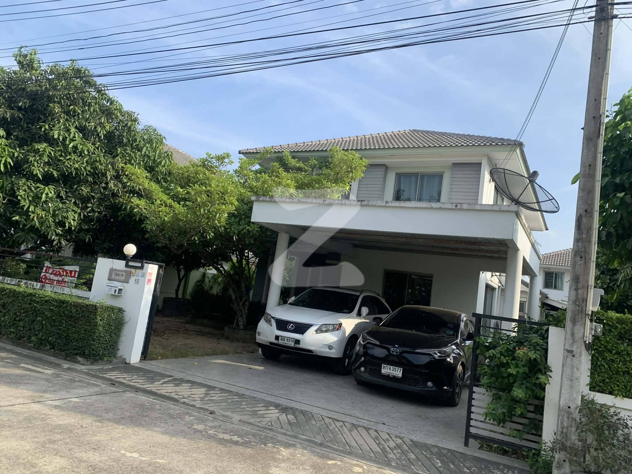 หมู่บ้านไลท์แอดบางละมุง(หมู่ 4) เนื้อที่ 83 ตารางวา บ้านสองชั้น                            : เจ้าของขายเอง (งดรับนายหน้า)