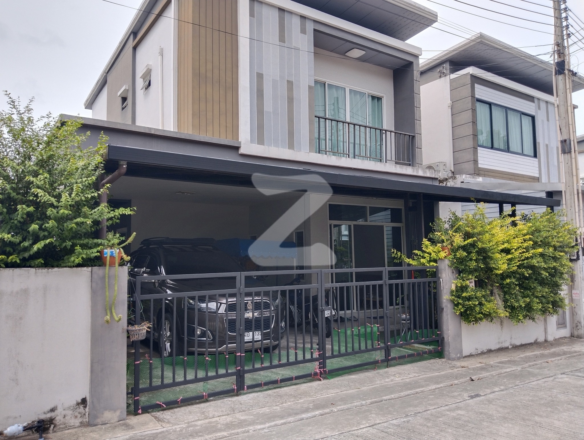 Wow (!) บ้านพร้อมอยู่ให้เช่า !!! สังคมดี เงียบสงบใกล้ J-Park ศรีราชา " หมู่บ้านทริโอทาวน์ " ศรีราชา-อัสสัมชัญ  : เจ้าของให้เช่าเอง (งดรับนายหน้า)
