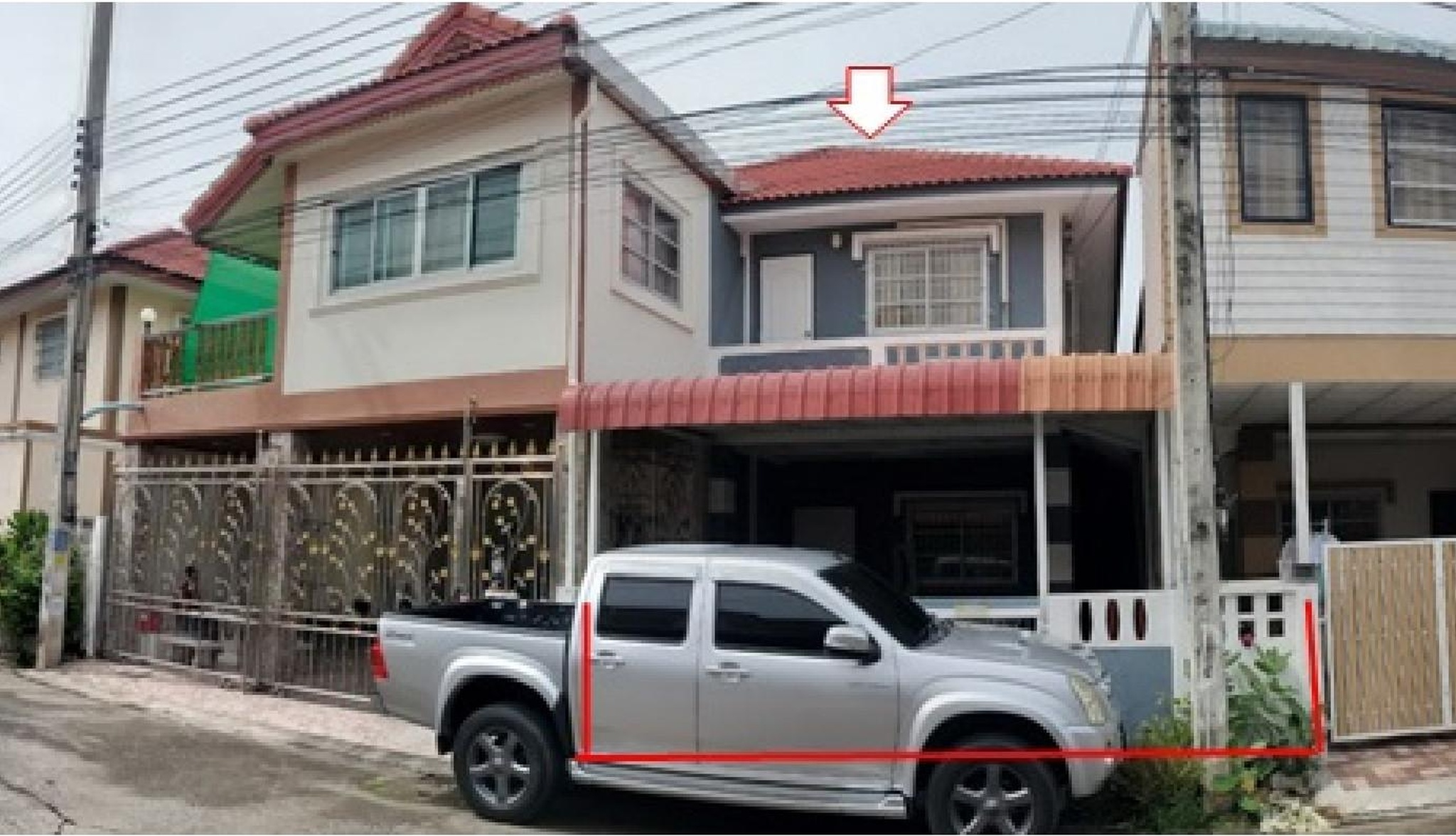 ทรัพย์สถาบันโดย GHB ทาวน์เฮาส์ พระปิ่น 9 โรจนะ (Phra Pin 9 Rojana)