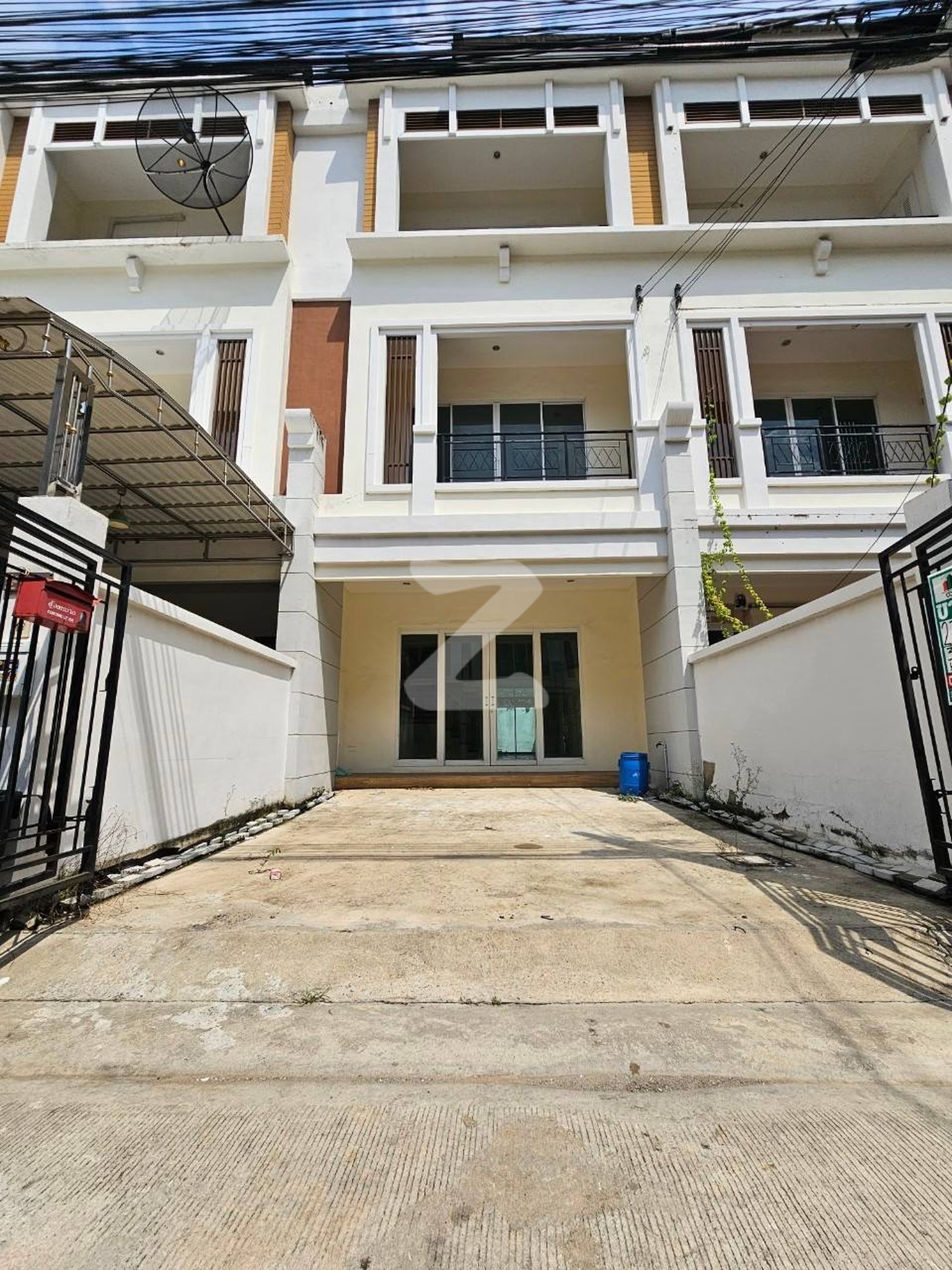 ❤️ ทาวน์โฮม 3 ชั้น | โครงการ : วิชั่นสมาร์ทซิตี้ ❤️ 📌 บ้านใหม่ยังไม่เคยเข้าอยู่, ไม่เคยต่อเติม 📌 📌 เงียบสงบไม่วุ่นวาย 📌 : เจ้าของขายเอง (งดรับนายหน้า)
