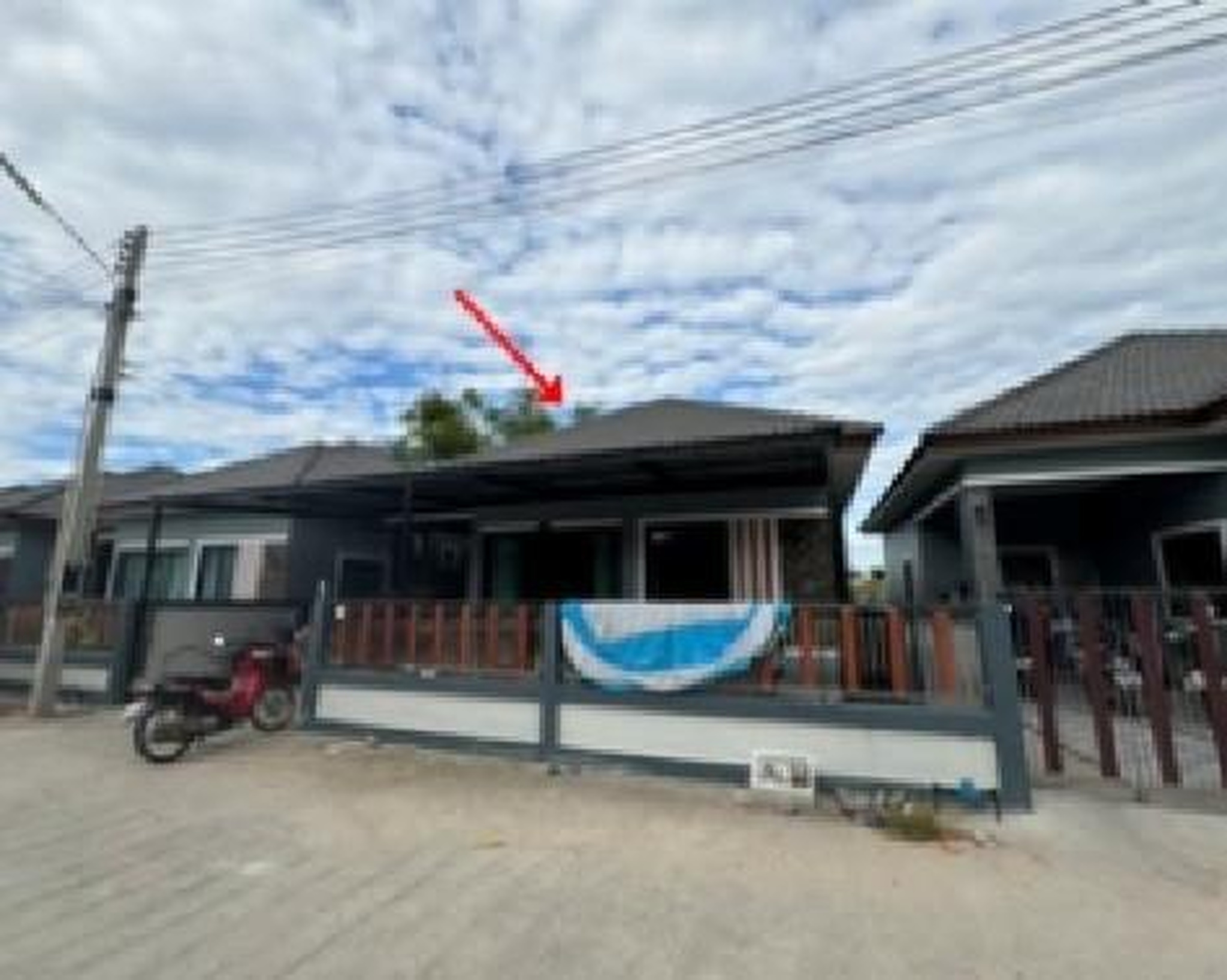 ทรัพย์สถาบันโดย GHB บ้านเดี่ยว ไม่มีชื่อ(ถนนสายบ้านนายไก่)