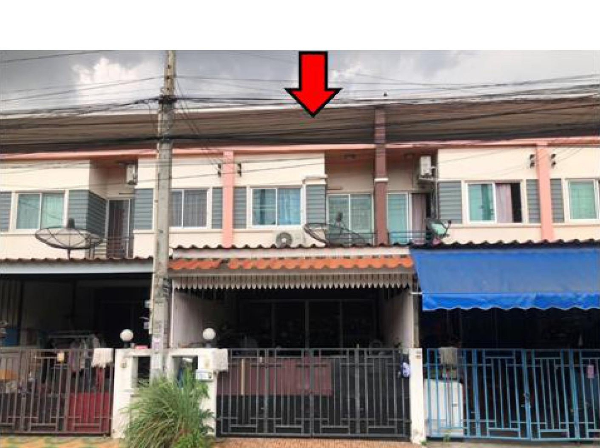 ทรัพย์สถาบันโดย GHB ทาวน์เฮาส์ ซอยชุมชนหนองหว้าซ.7 ถนนอ่าวอุดม-ปากร่วม