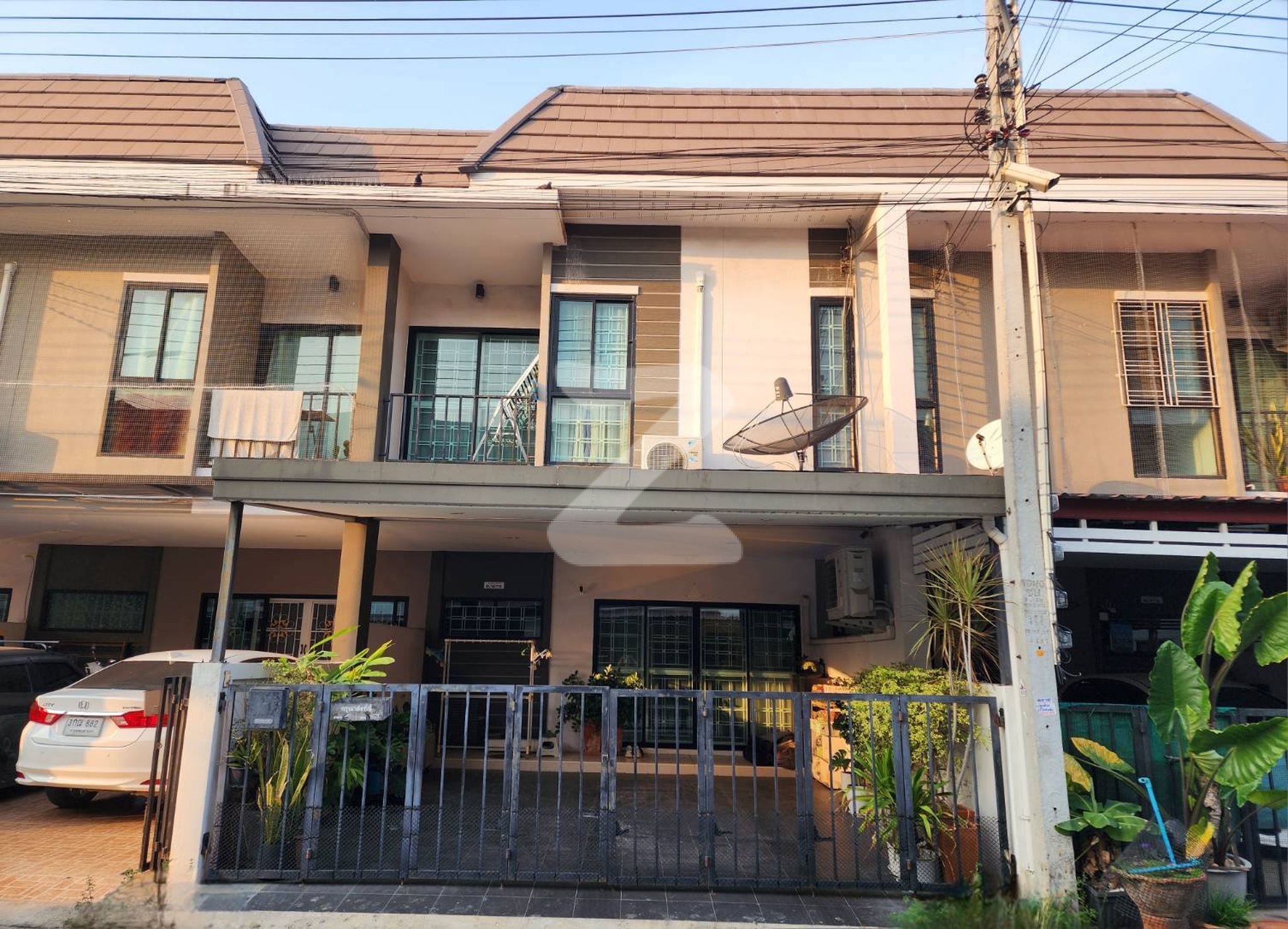 ประกาศ(ขายบ้าน) เดอะเพอร์เฟค เครสท์  อ่างศิลา  👉ต่อเติมเรียบร้อยน่าอยู่ (เจ้าของบ้านขายเอง) : เจ้าของขายเอง (งดรับนายหน้า)