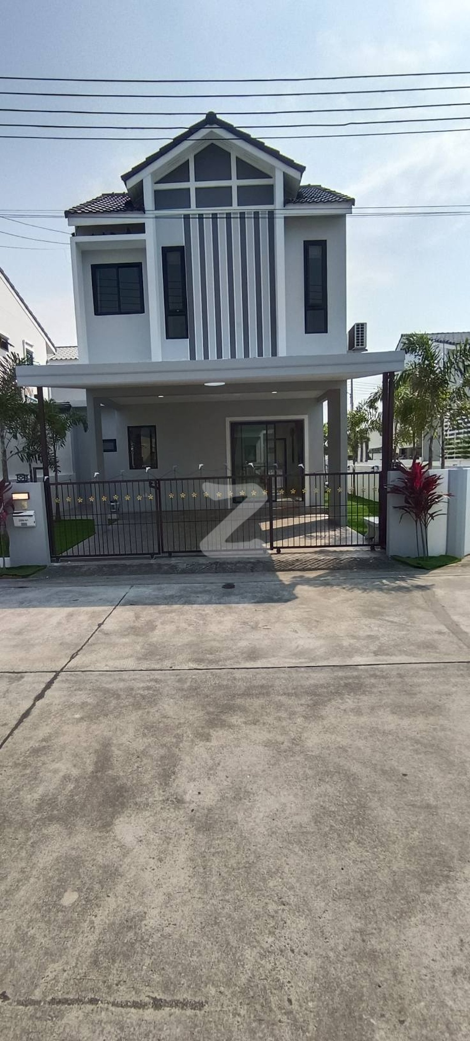 ขายบ้านหลังมุมรีโนเวทแต่งสวย 2 ชั้น 4 ห้องนอน 3 ห้องน้ำ   หมู่บ้านมณีรินทร์วิลเลจหลังโฮมโปร  : เจ้าของขายเอง (งดรับนายหน้า)