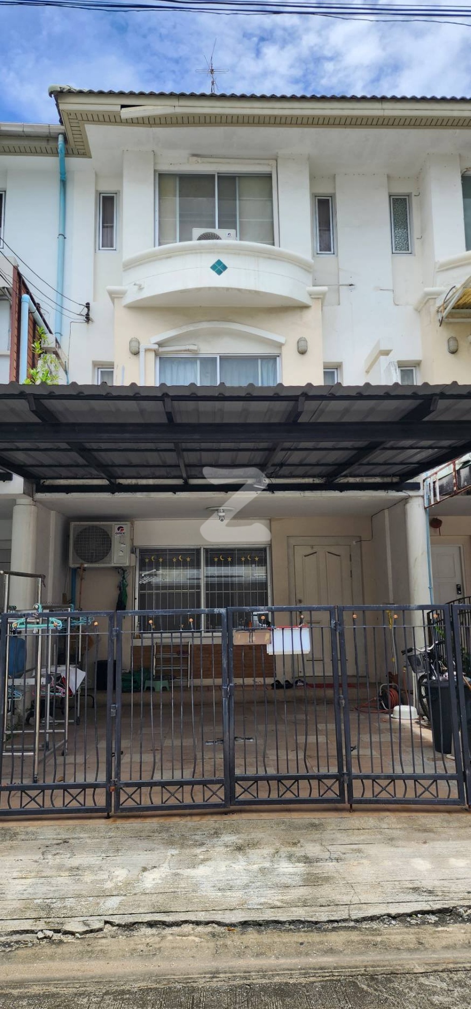 🏠ขายบ้านทาวน์โฮม 3 ชั้น 21 ตร.ว 🚩 พิกัด:หมู่บ้านศุภาลัยวิลล์รามอินทรา40,นวลจันทร์ 64(เข้าออกได้ 2 ทาง) 🚉 ใกล้สถานีรถไฟฟ้าสายสีชมพู : เจ้าของขายเอง (งดรับนายหน้า)
