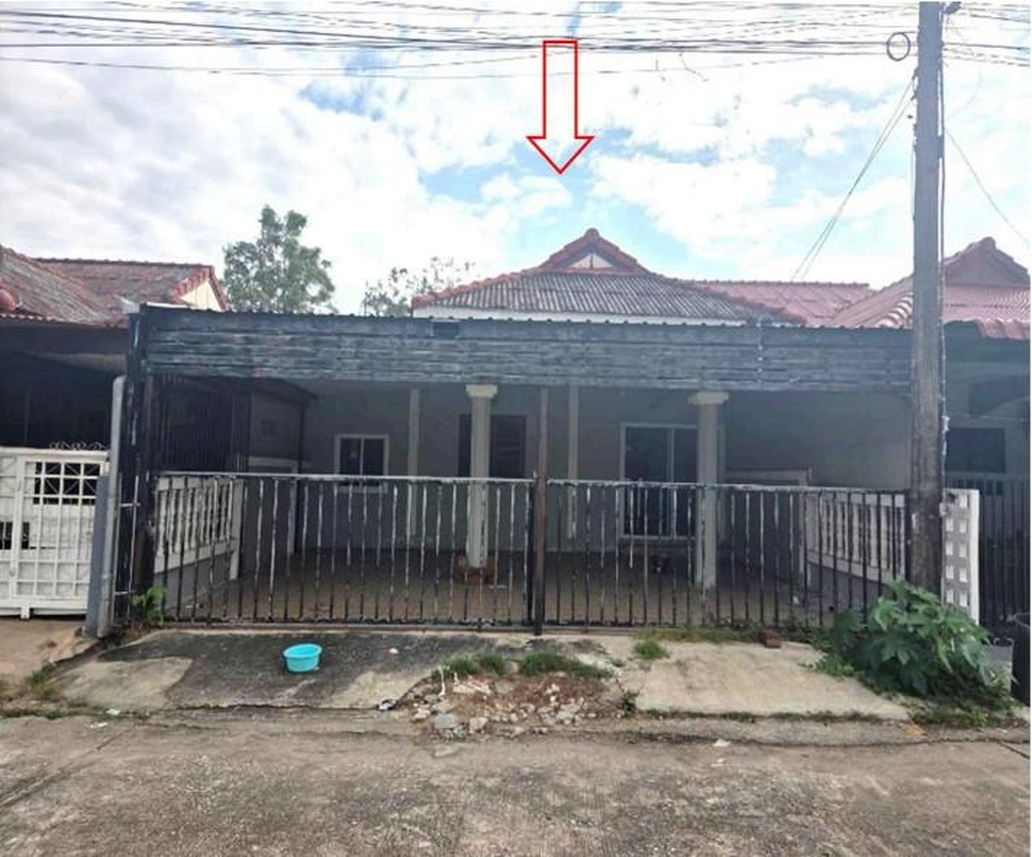ทรัพย์สถาบันโดย GHB บ้านแฝด ศรีเจริญวิลล่า