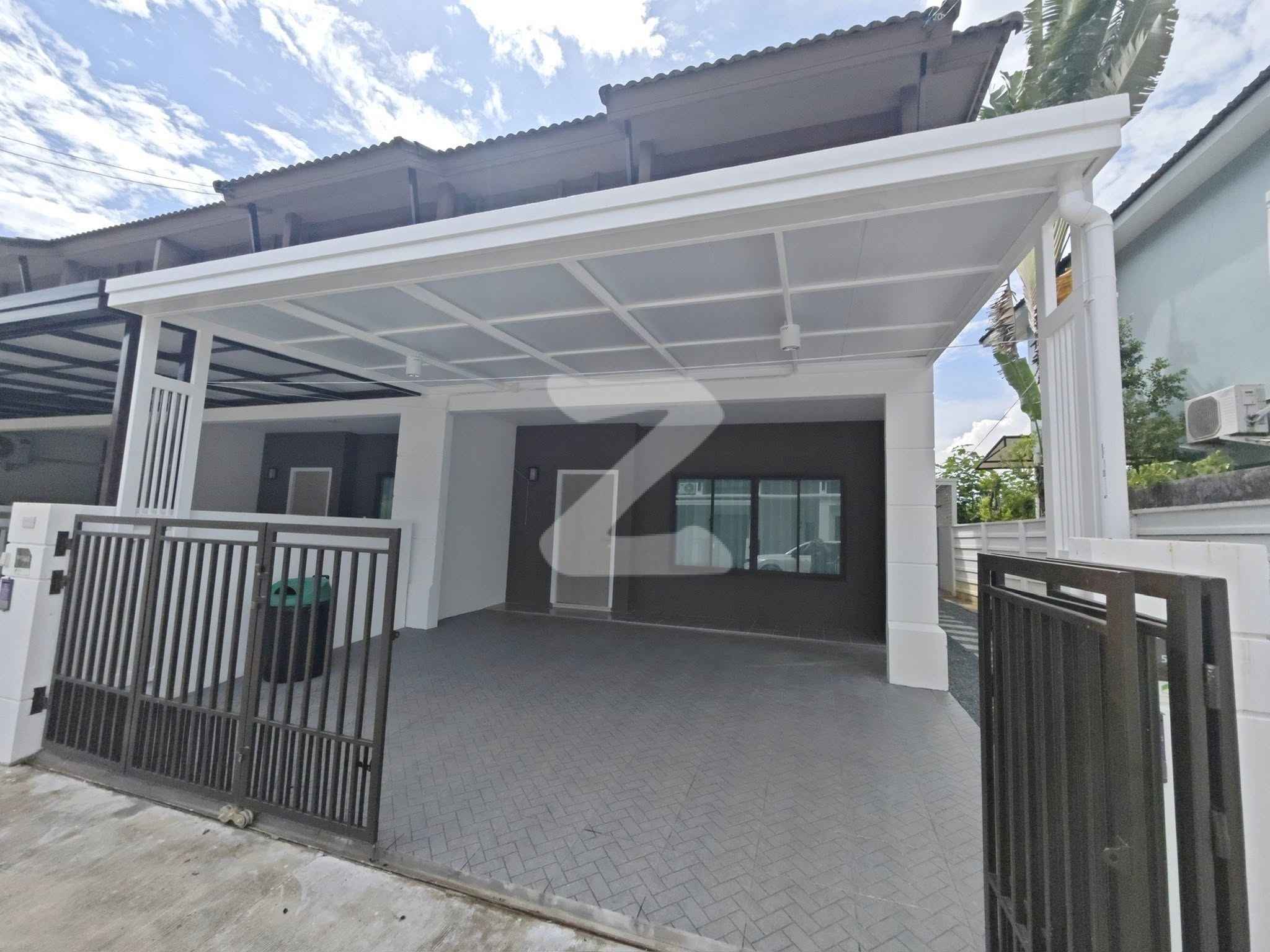 ✨พร้อมเข้าอยู่ เจ้าของปล่อยเอง✨ 🏡หมู่บ้านพฤกษาวิลล์ 120 สนามบิน แม่เหียะ🏡 บ้านทาวน์โฮมสองชั้น หลังมุม 3 ห้องนอน 2 ห้องน้ำ  : เจ้าของให้เช่าเอง (งดรับนายหน้า)