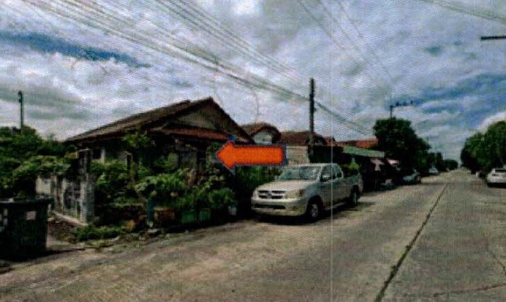 ทรัพย์สถาบันโดย GHB บ้านแฝด ธราดลบุรี (Ruean Suk 1)