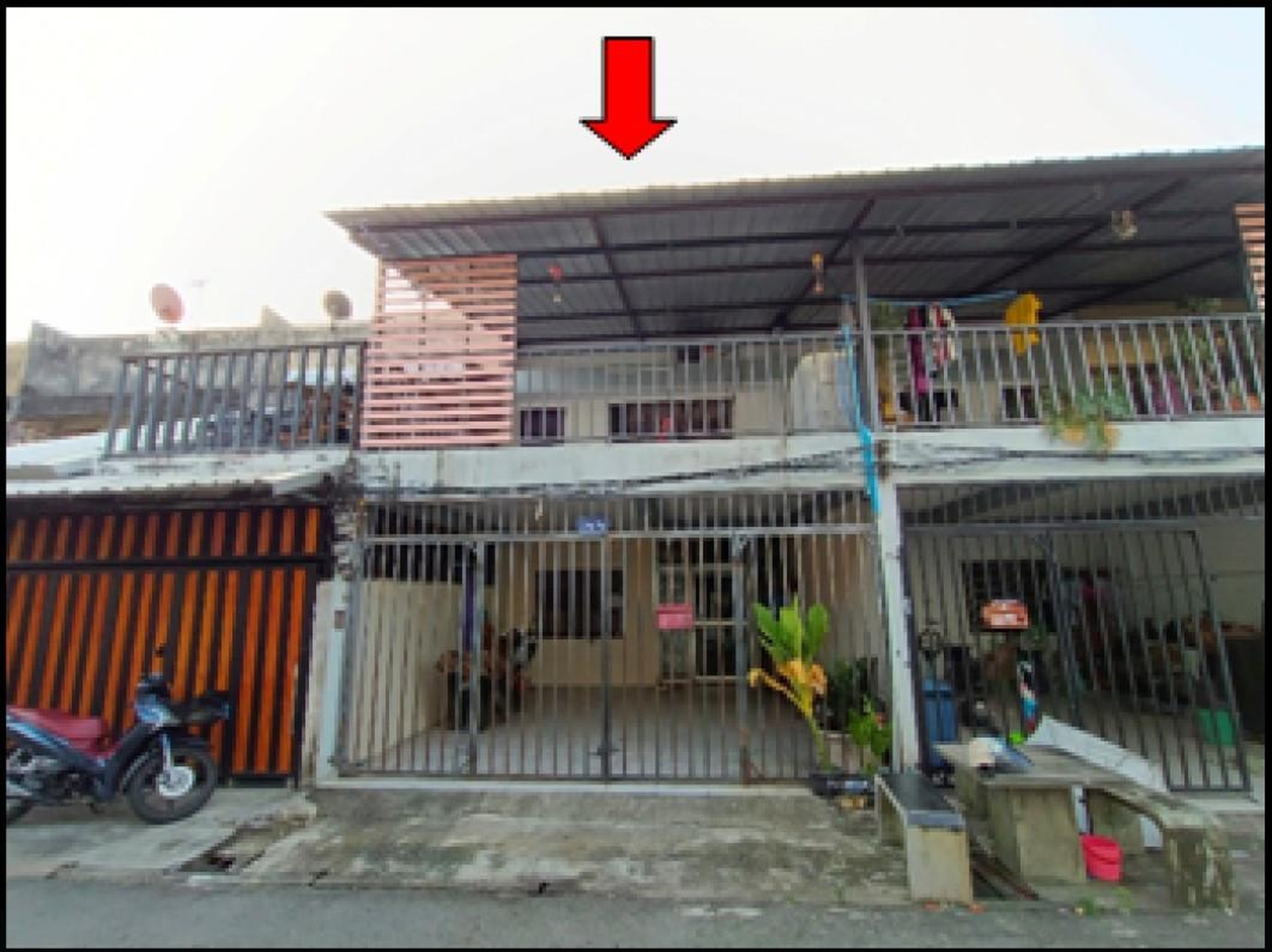 ทรัพย์สถาบันโดย GHB ทาวน์เฮาส์ ถนนจันทร์วิโรจน์