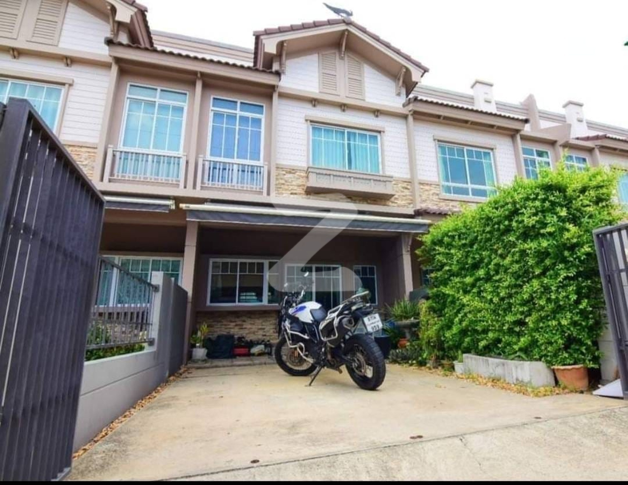 🏡 หมู่บ้านอินดี้2 ศรีนครินทร์ จ.สมุทรปราการ (บจก.แลนด์&เฮ้าส์ ) Indly 2 Srinakarin [ 🔺เจ้าของขายเอง ] 🔶 ทาวน์เฮ้าส์ 2 ชั้น  : เจ้าของขายเอง (งดรับนายหน้า)