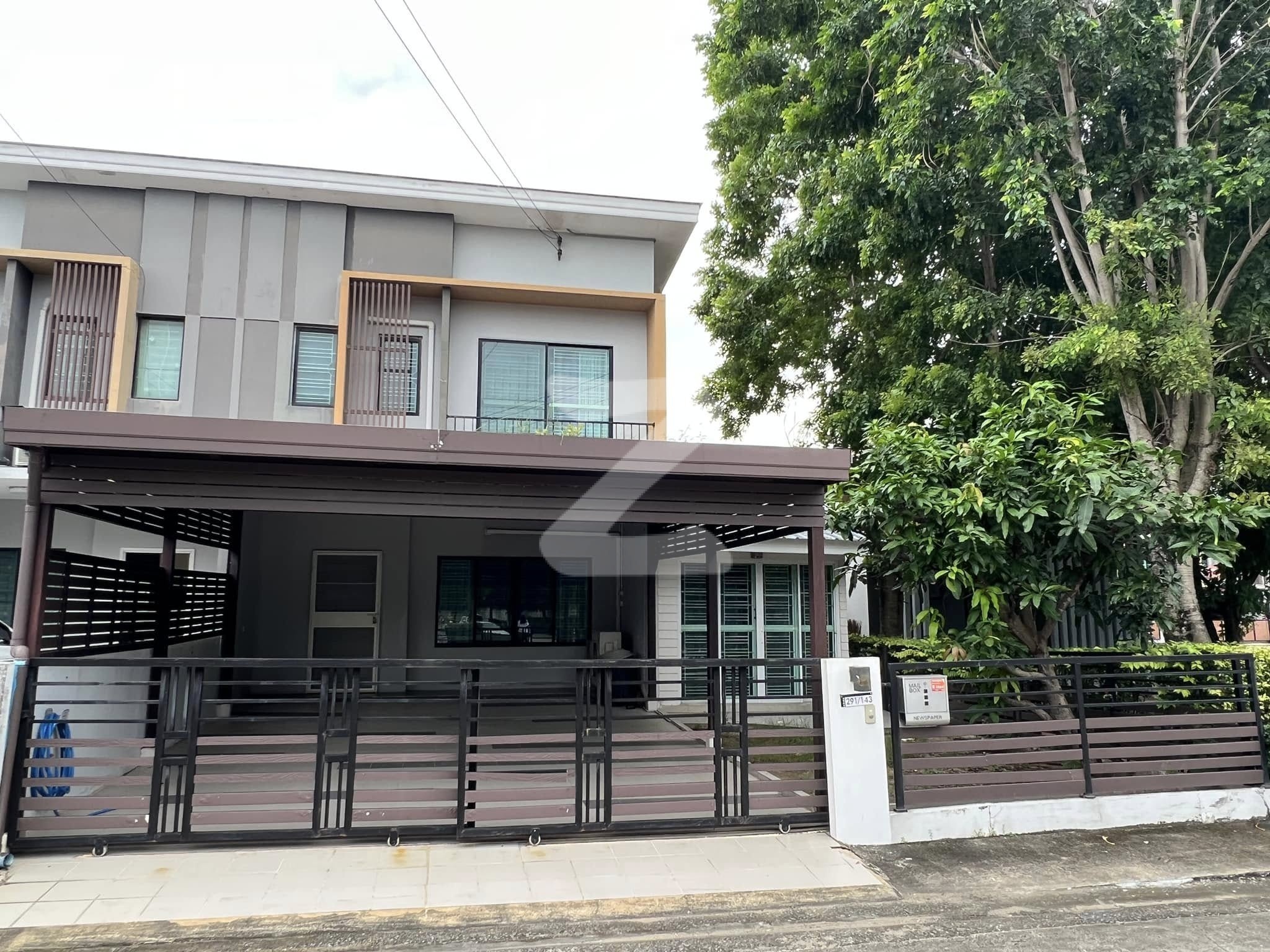 ขายทาวโฮม หมู่บ้าน The Connect ดอนเมือง ถนนเทิดราชัน ขนาด 44ตรว. หลังมุม                              : เจ้าของขายเอง (งดรับนายหน้า)
