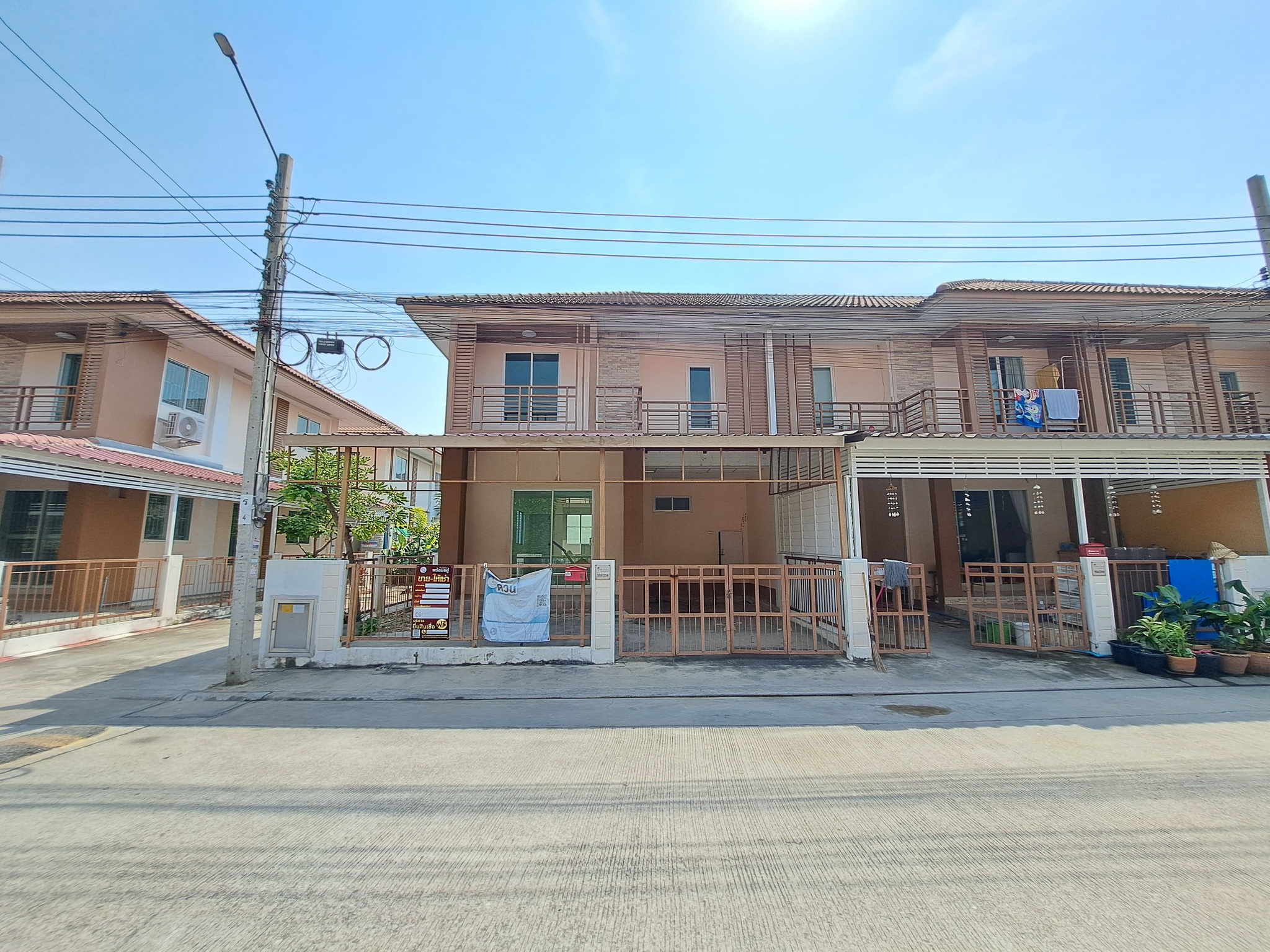 ทรัพย์สถาบันโดย JAM ทาวน์เฮาส์ โอลีฟทาวน์ ประชาอุทิศ90 (I Leaf Town 1 Prachauthit 90)