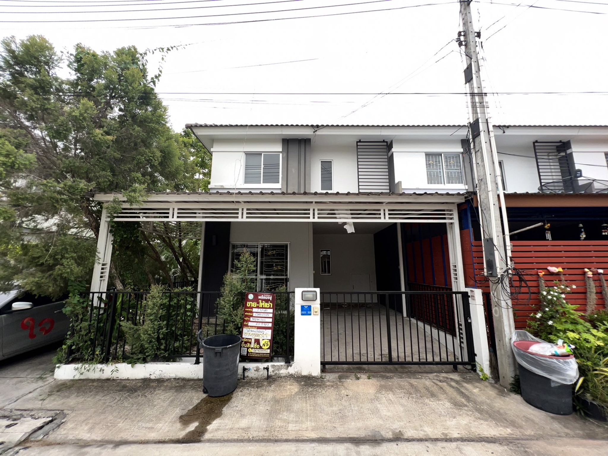 ทรัพย์สถาบันโดย JAM ทาวน์เฮาส์ บ้านพฤกษา 89 (Baan Pruksa 89 Setthakit Road-Mary School)