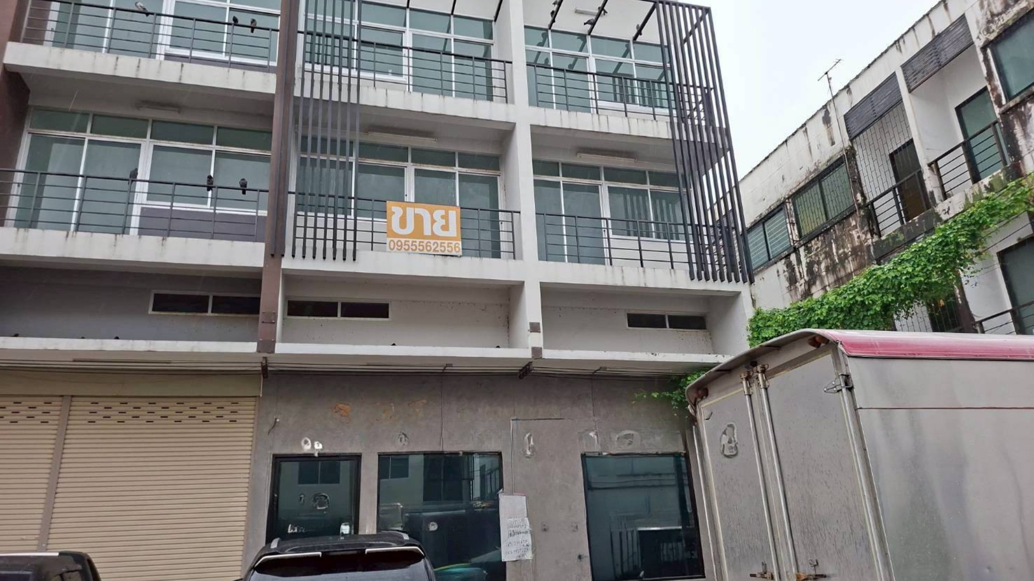 ทรัพย์สถาบันโดย JAM ตึกแถว-อาคารพาณิชย์ อาร์.พี. เพลส (RP Place 2)