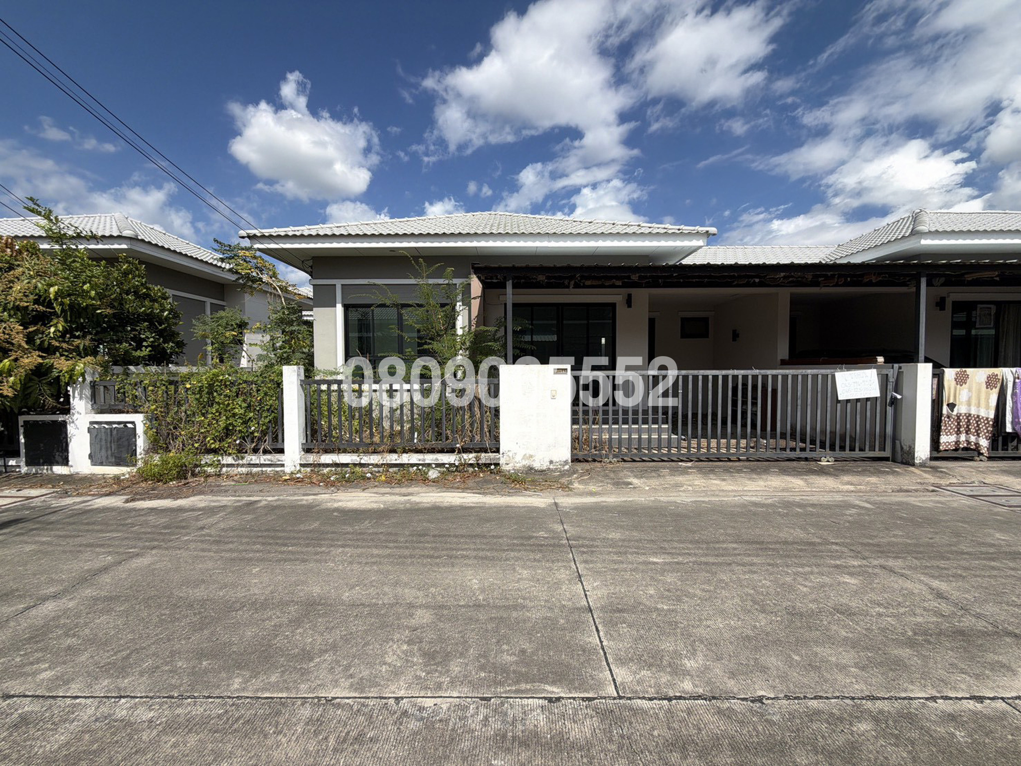 ขายทาวน์เฮาส์ บ้านมีสุข 8 พนัสนิคม (Baan Meesuk 8 Panasnikhom)