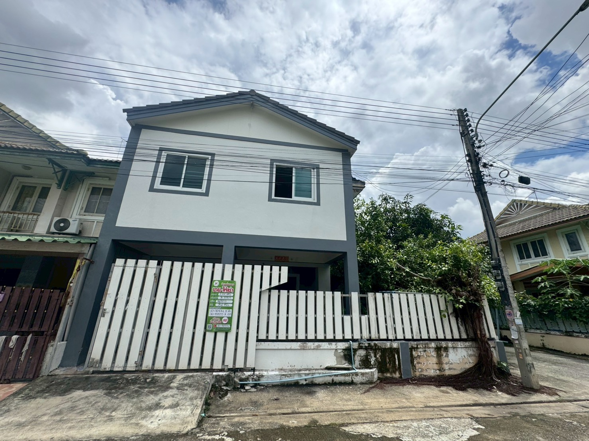 ทรัพย์สถาบันโดย JAM ทาวน์เฮาส์ บ้านพฤกษา 13 (Baan Pruksa 13 Klong Sam)