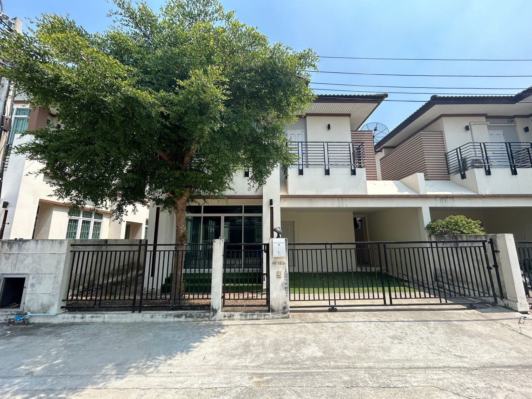 ทรัพย์สถาบันโดย JAM บ้านเดี่ยว บ้านชิชากร 2 (Chichakorn 2)