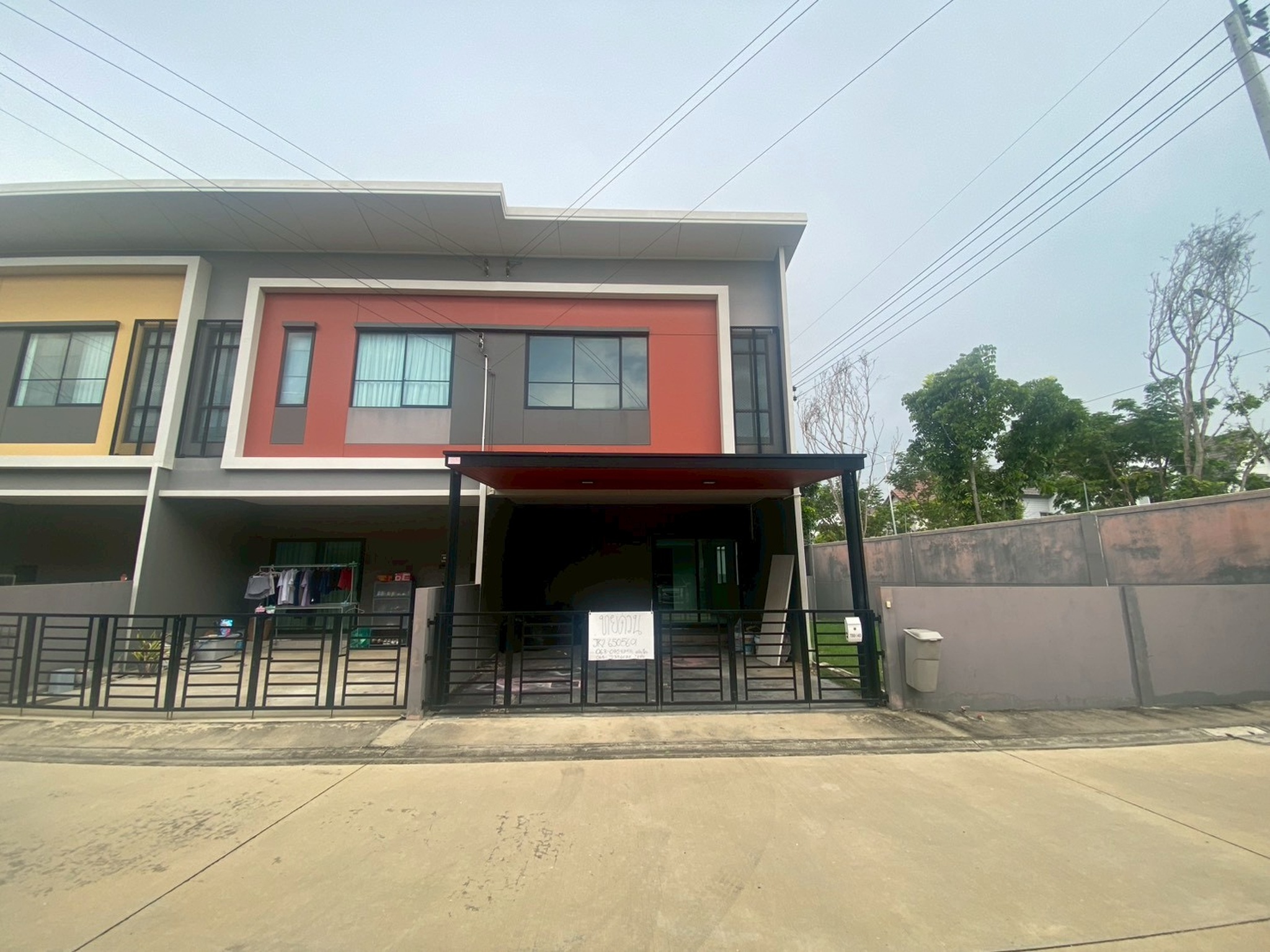 ทรัพย์สถาบันโดย JAM ทาวน์เฮาส์ สิริ เพลส ประชาอุทิศ 90 (Siri Place Prachauthit 90)