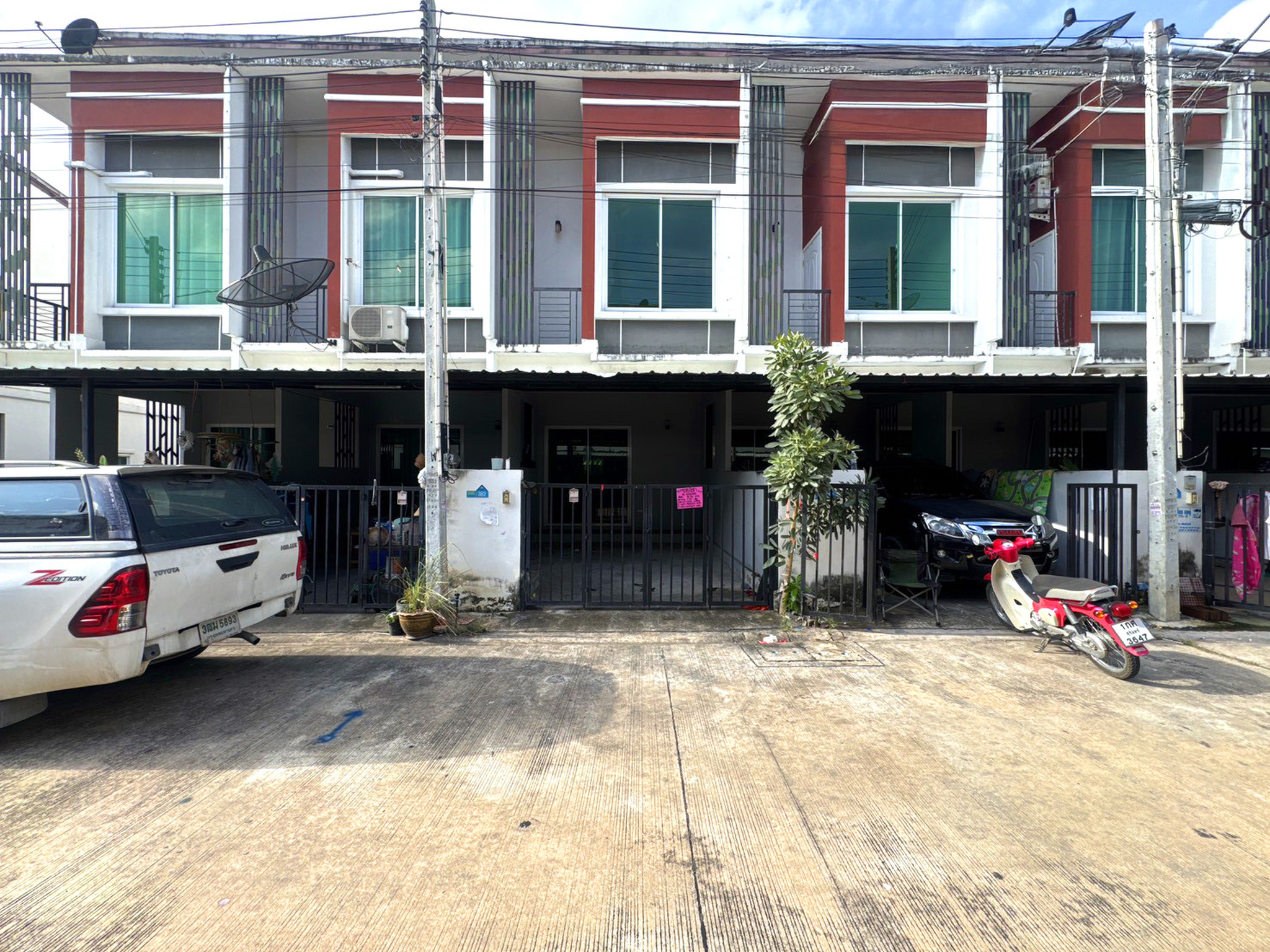 ทรัพย์สถาบันโดย JAM ทาวน์เฮาส์ เดอะ พีค เนเชอรัล ปลวกแดง-มาบยางพร (The Peak Natural Pluakdaeng-Mapyangporn)
